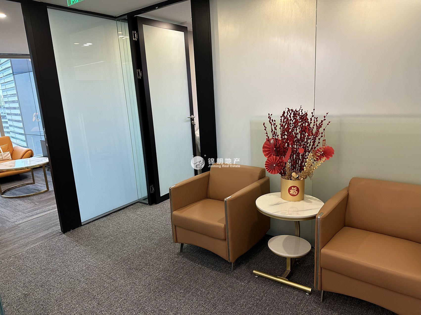 陆家嘴招商局大厦240平米写字楼出租