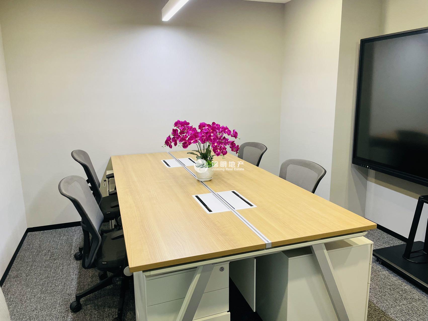 陆家嘴招商局大厦240平米写字楼出租