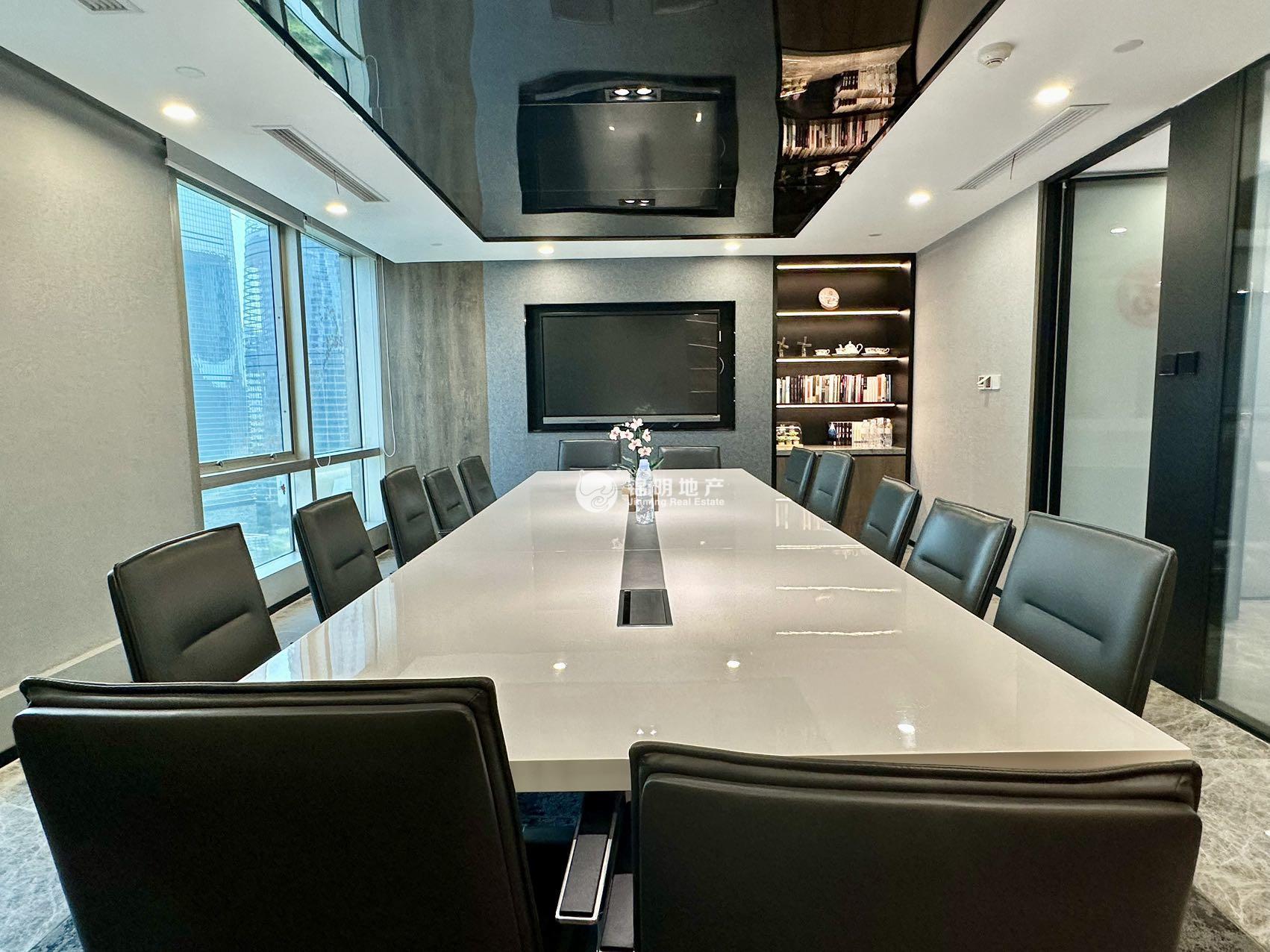 陆家嘴招商局大厦240平米写字楼出租