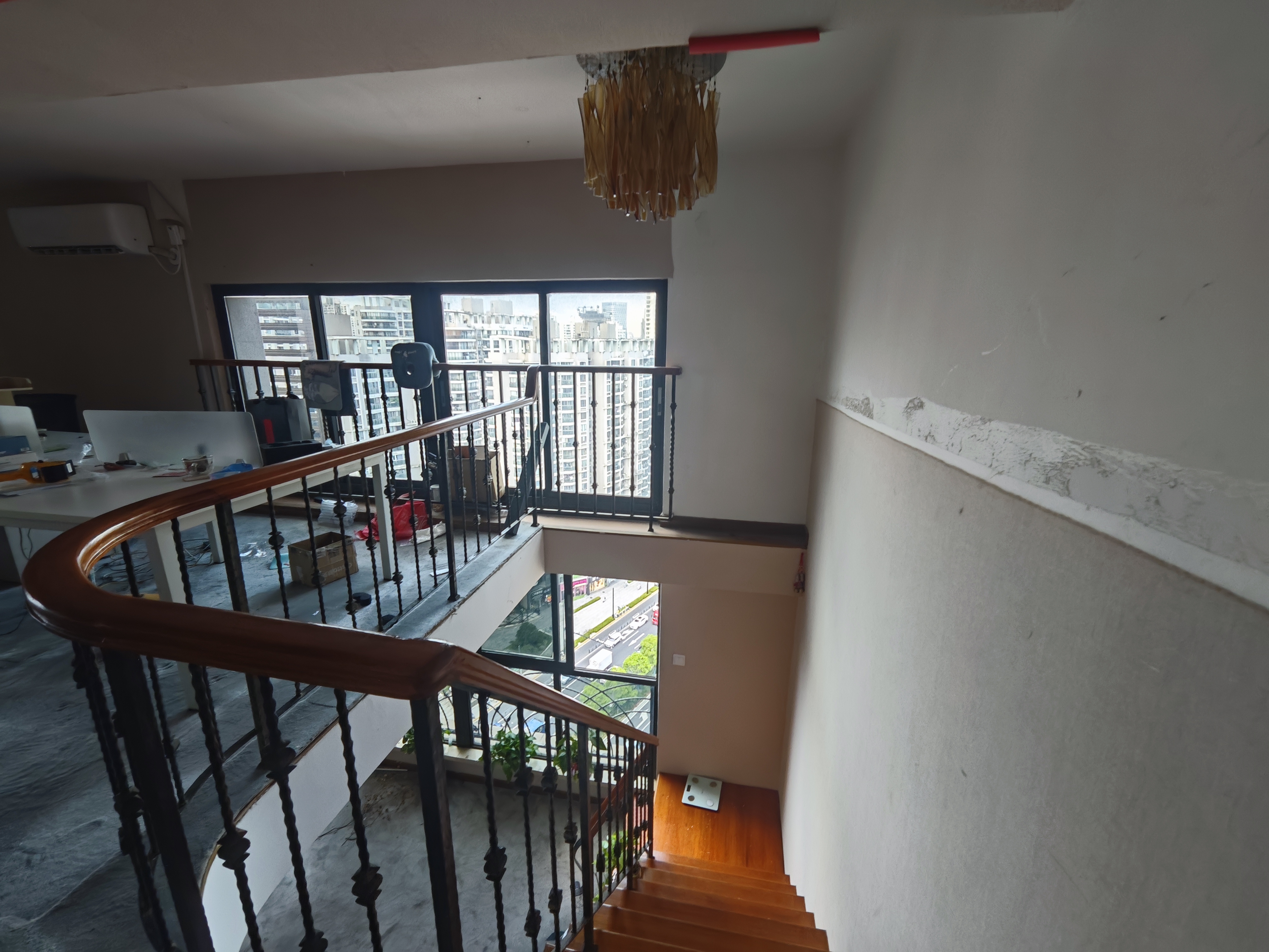 长寿路圣天地商务楼73平米写字楼出租