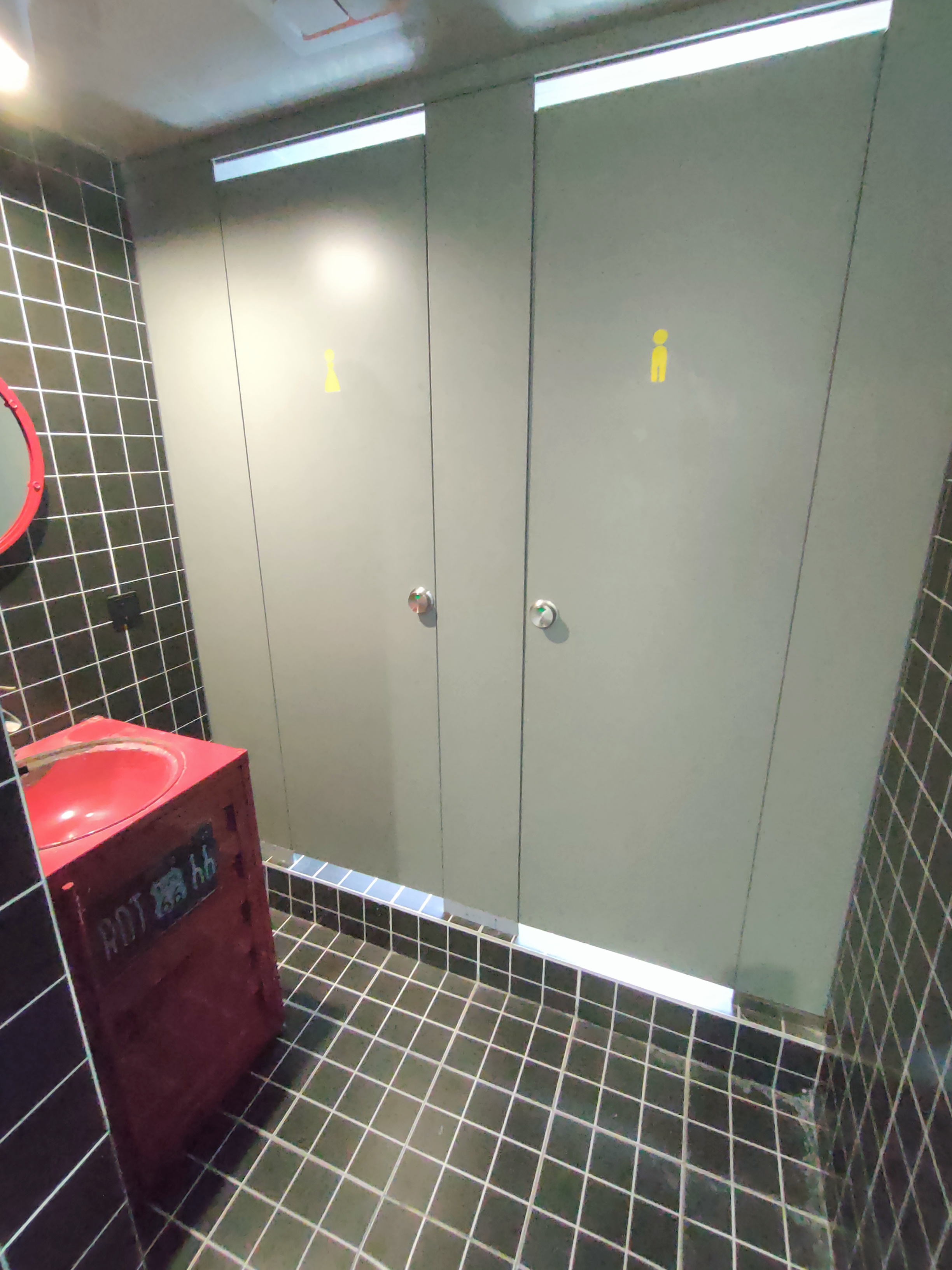 长风国盛中心222平米写字楼出租