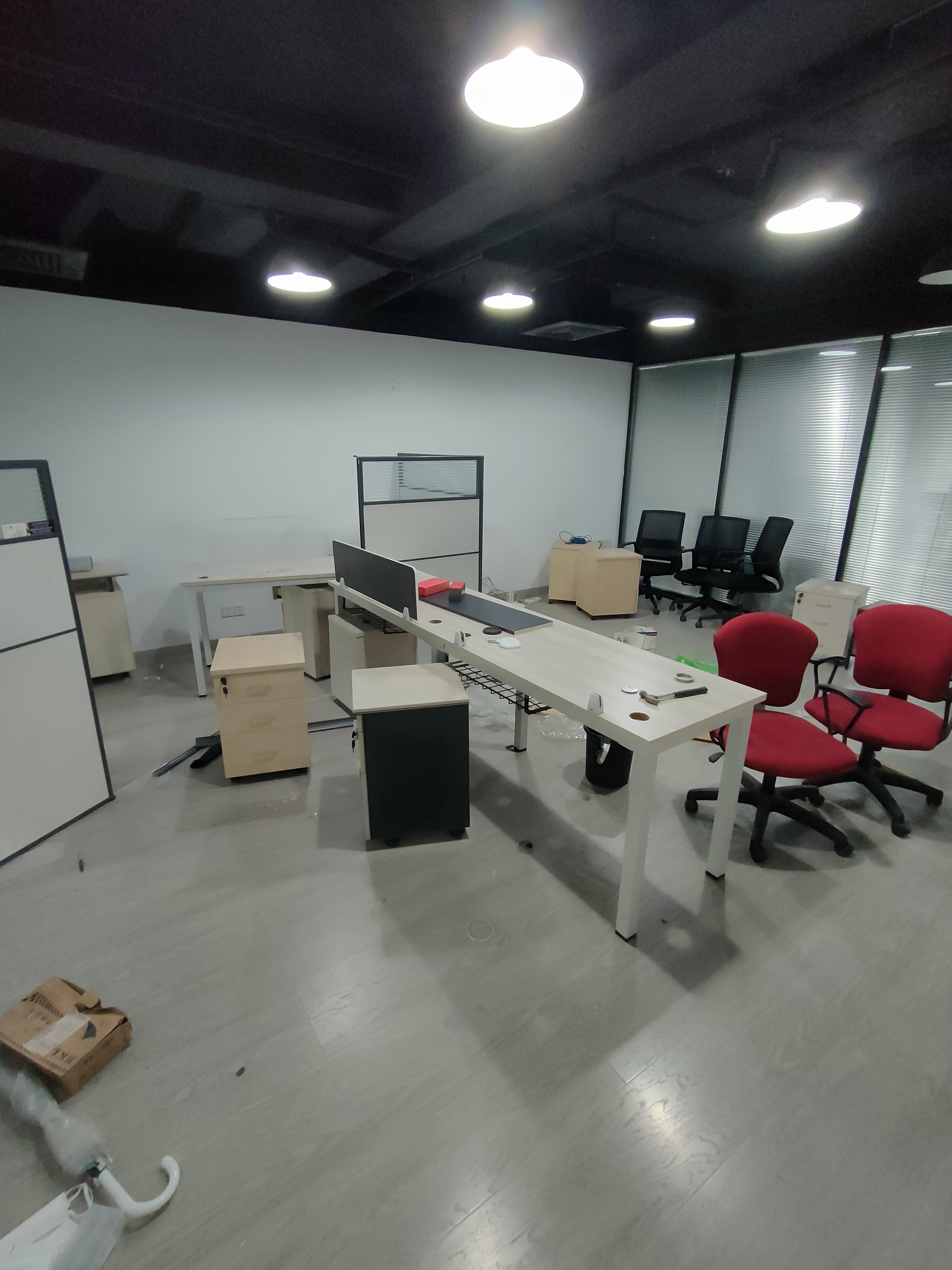 长风国盛中心220平米写字楼出租