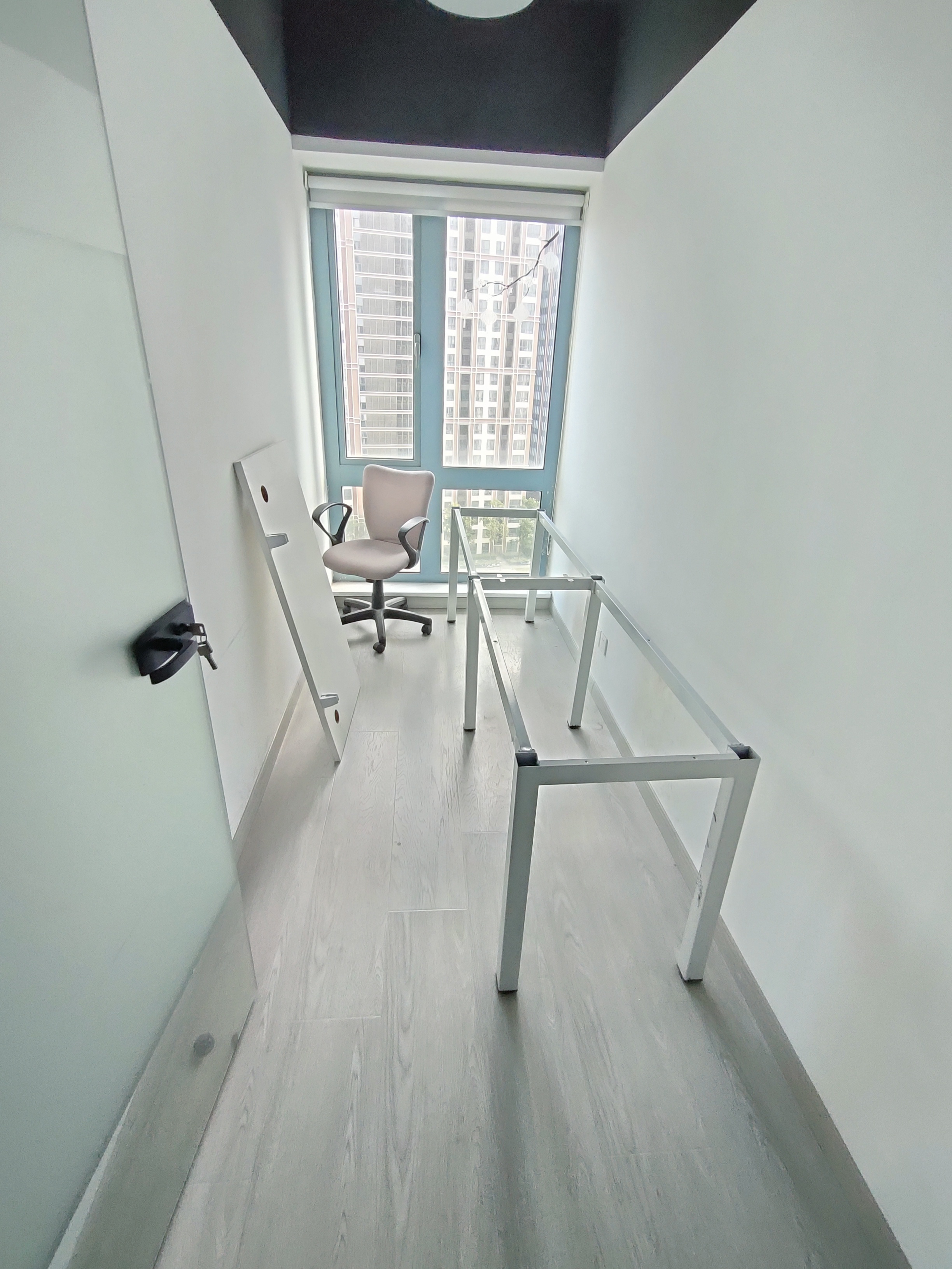 长风国盛中心220平米写字楼出租