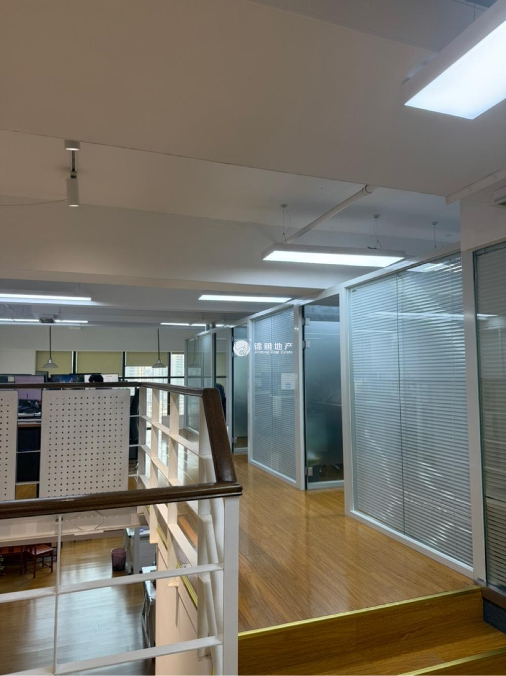 周家嘴路海上海258平米写字楼出租