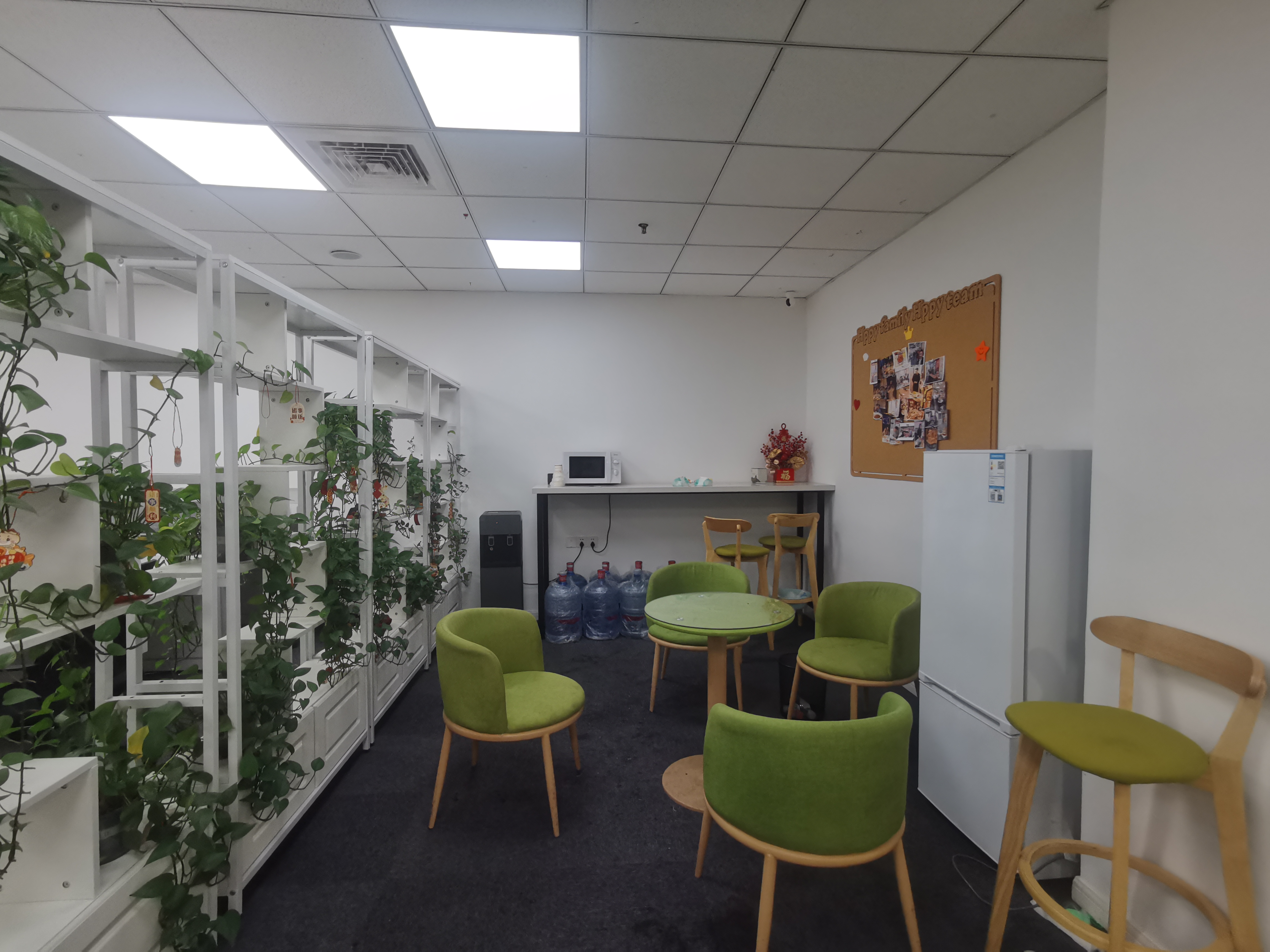 陆家嘴世界广场220平米写字楼出租