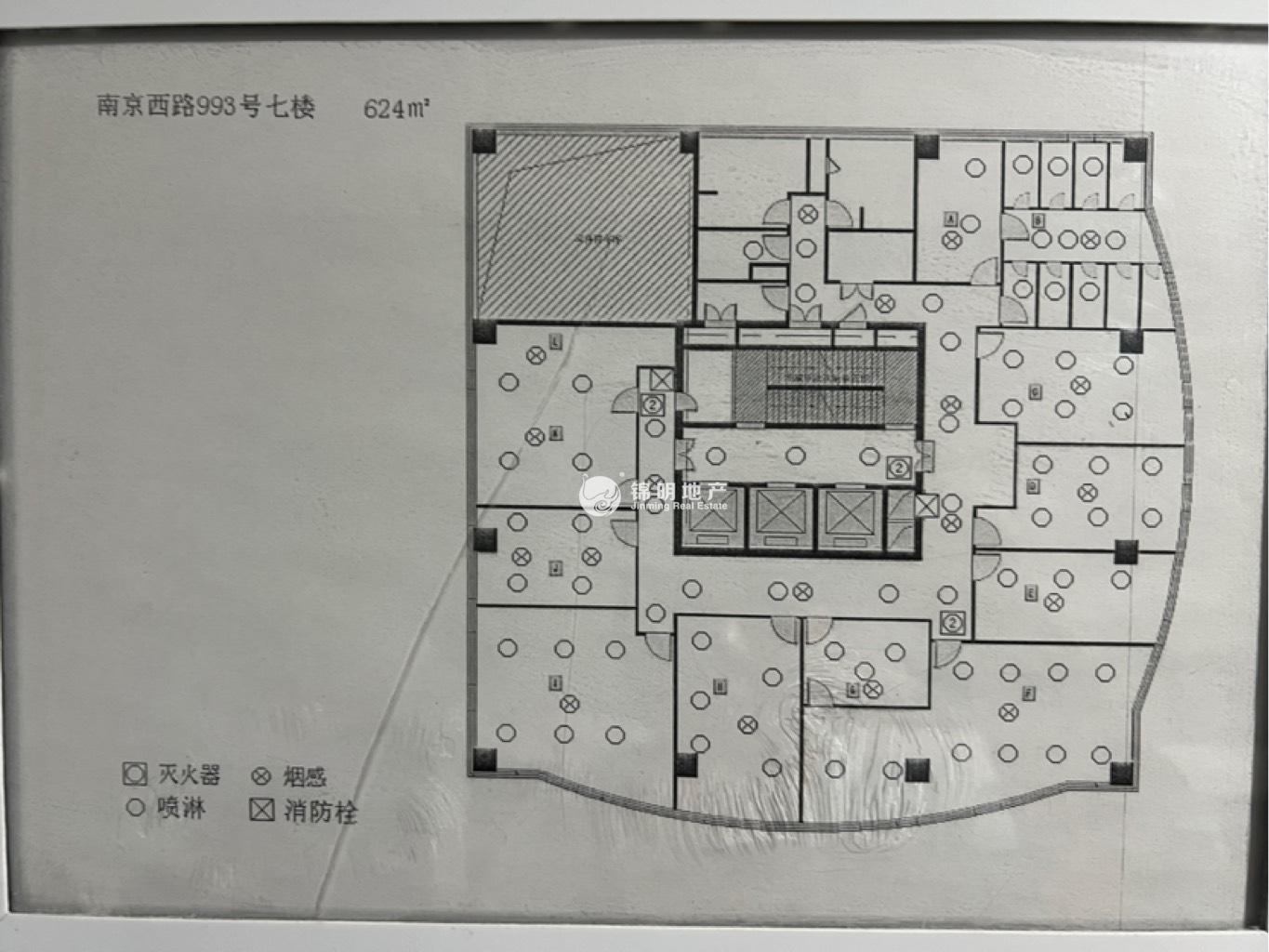 南京西路锦江向阳大厦720平米写字楼出租