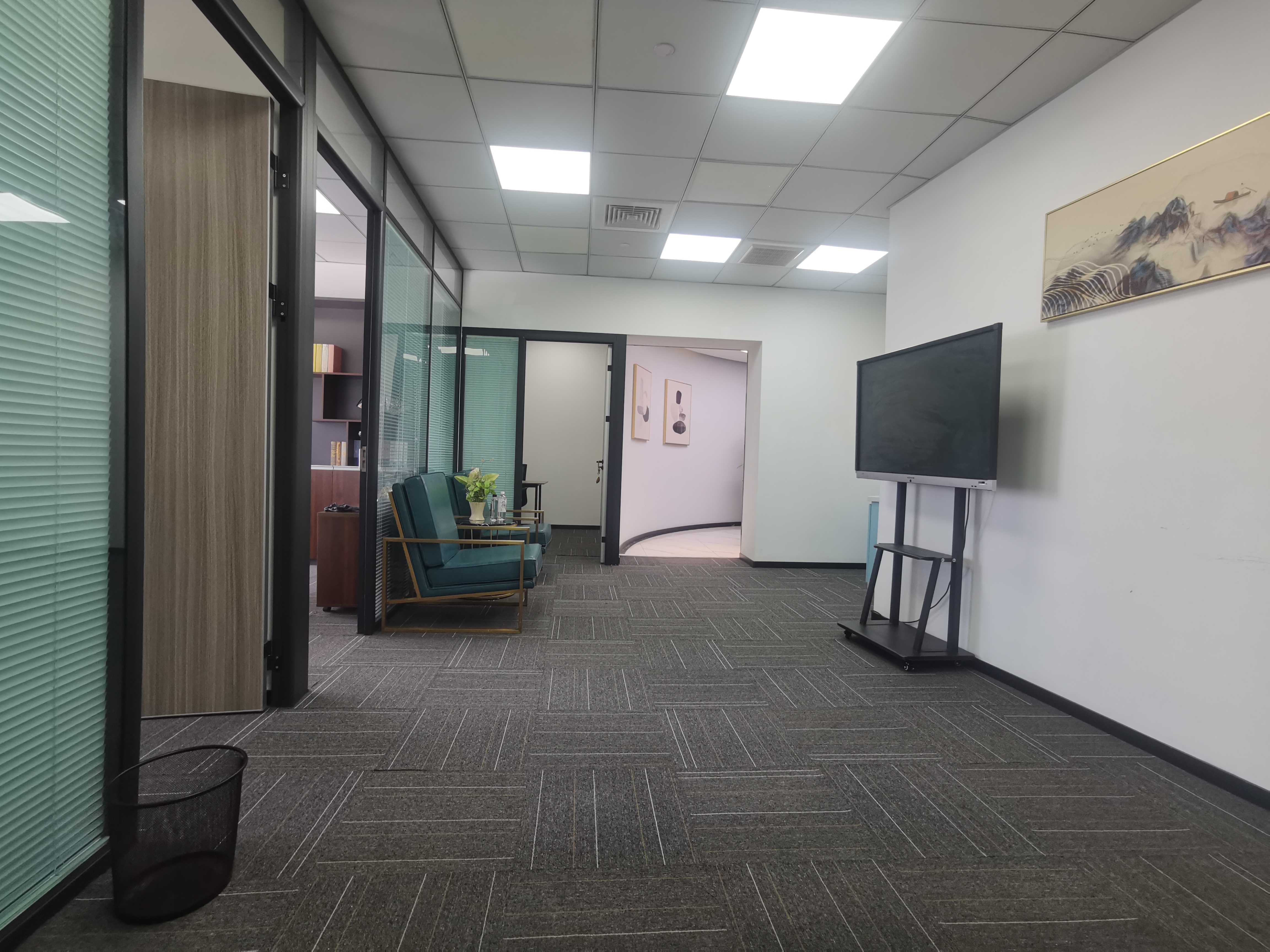 陆家嘴鄂尔多斯国际大厦149平米写字楼出租