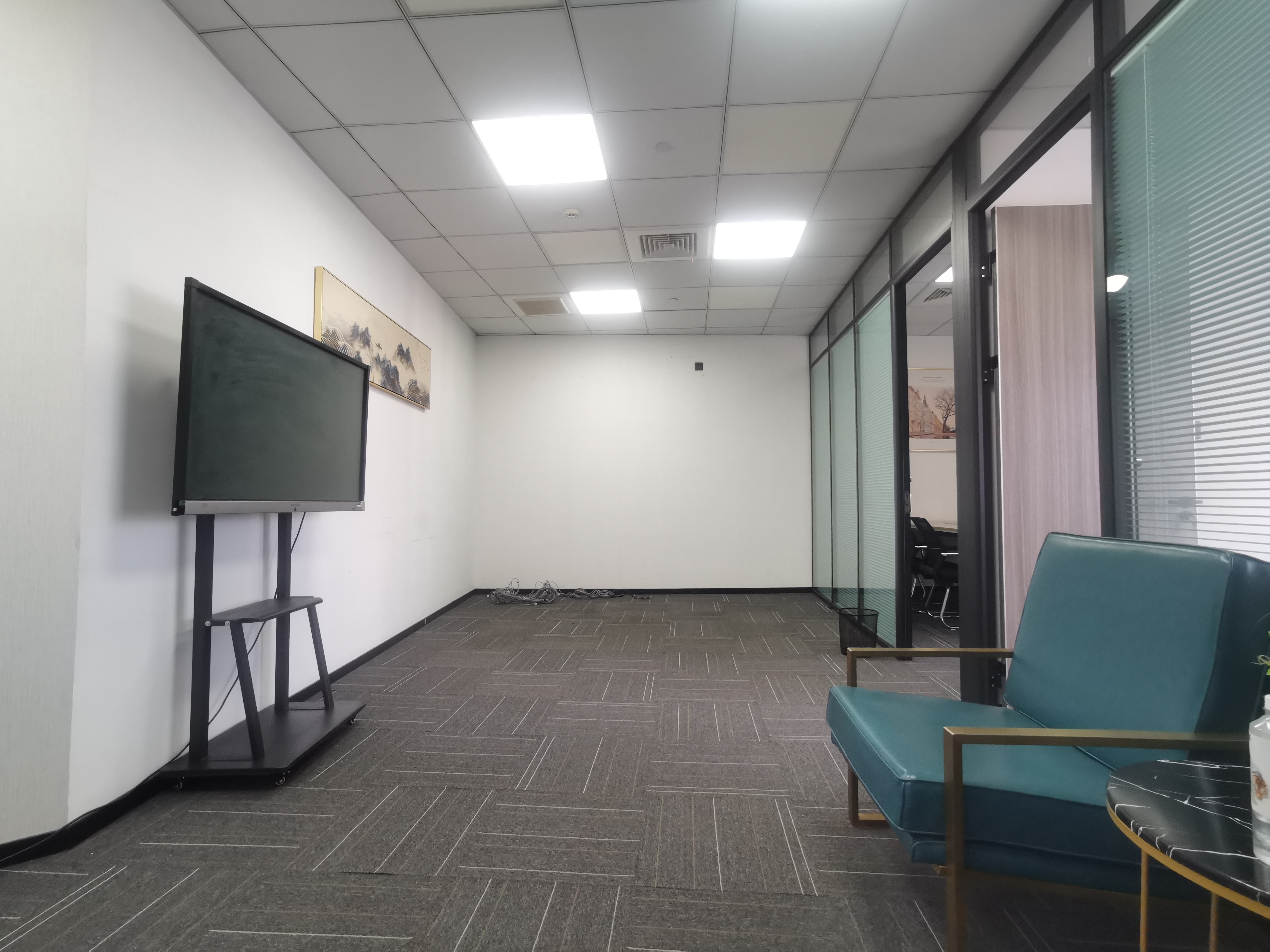 陆家嘴鄂尔多斯国际大厦149平米写字楼出租