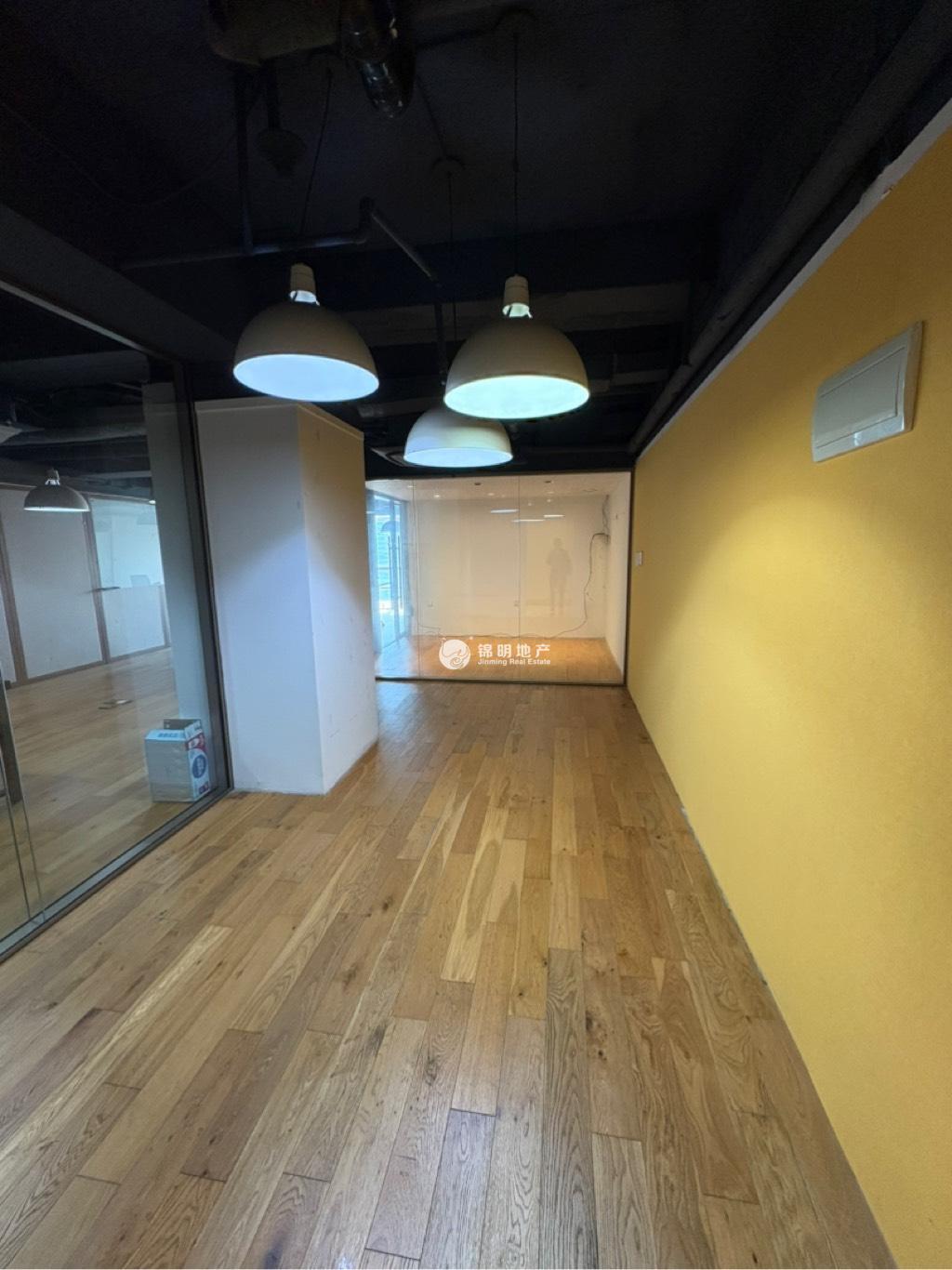 北外滩鼎立大厦138平米写字楼出租