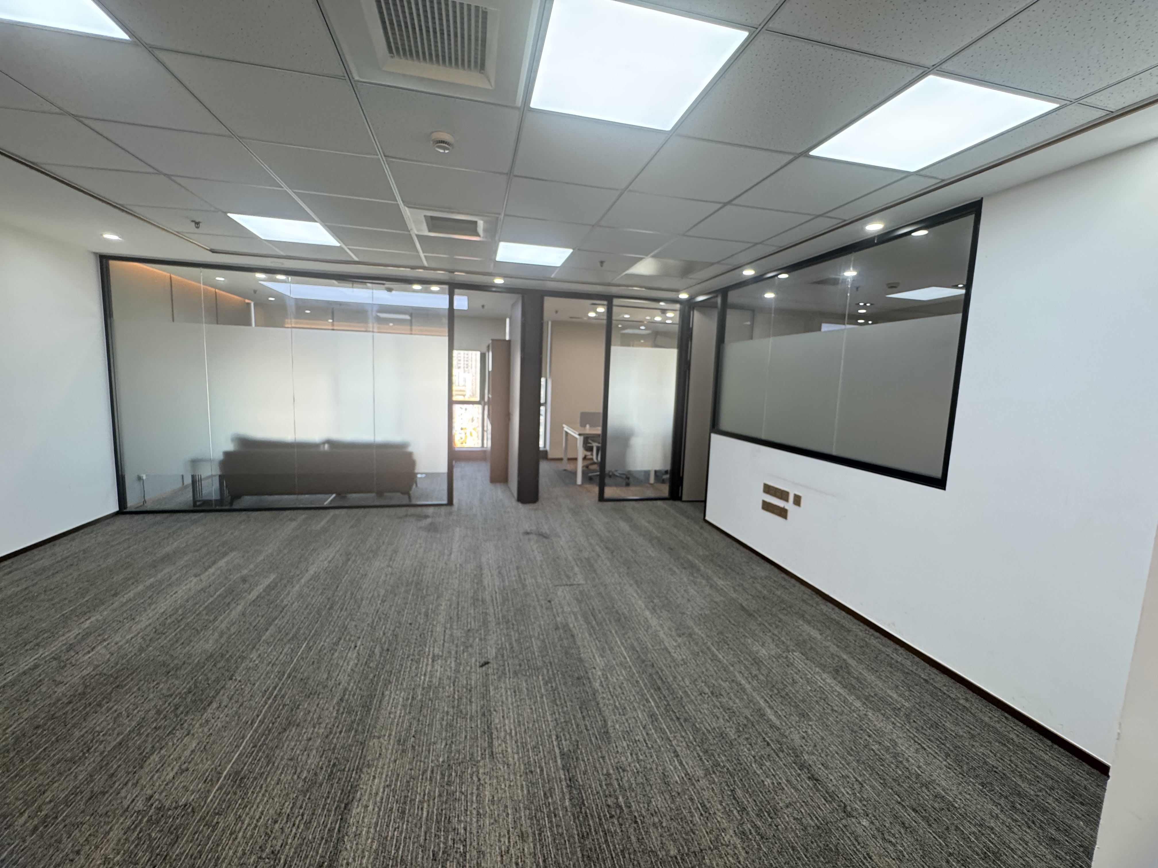 淮海中路恒积大厦116平米写字楼出租