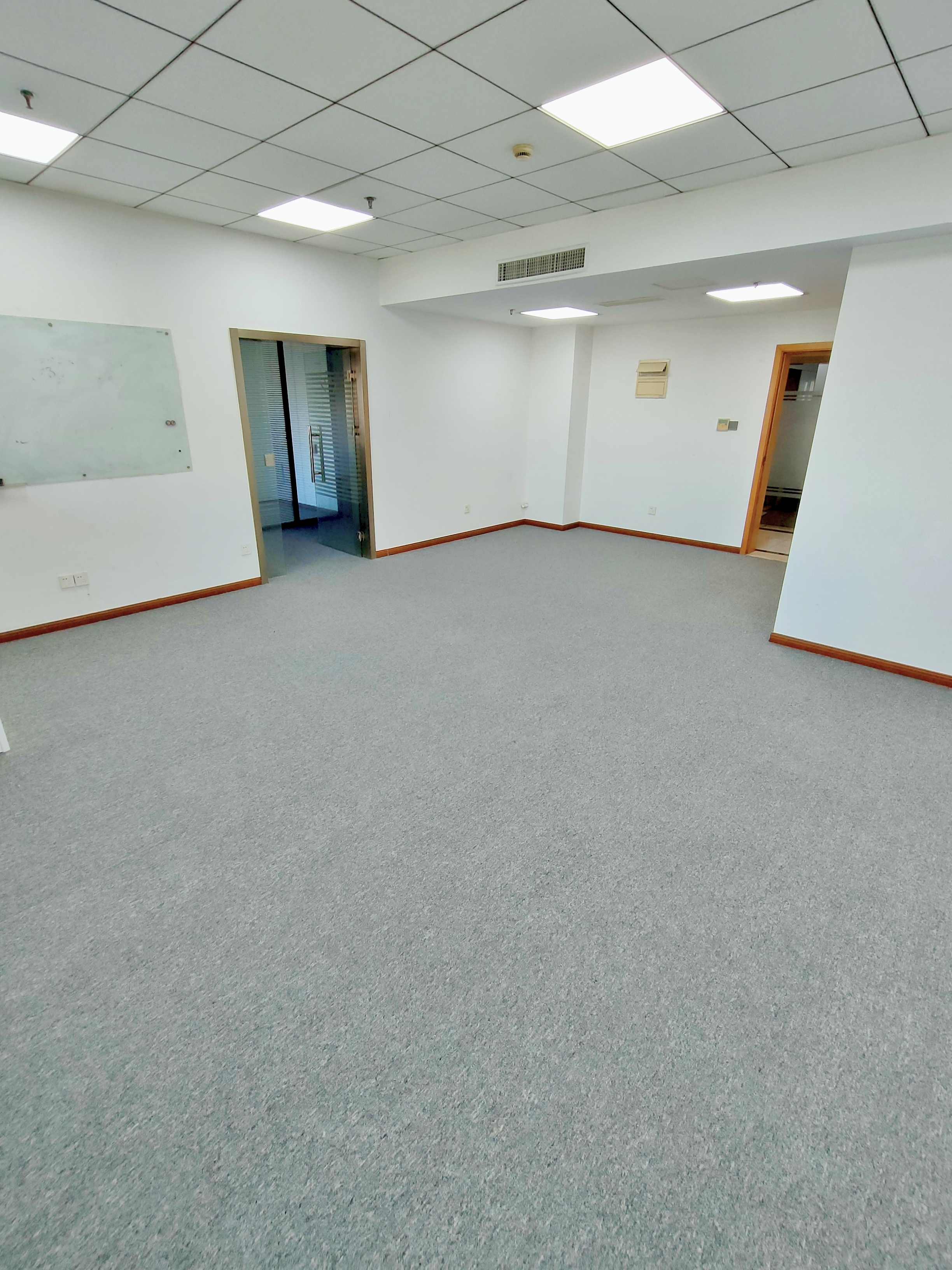 长风北岸长风120平米写字楼出租