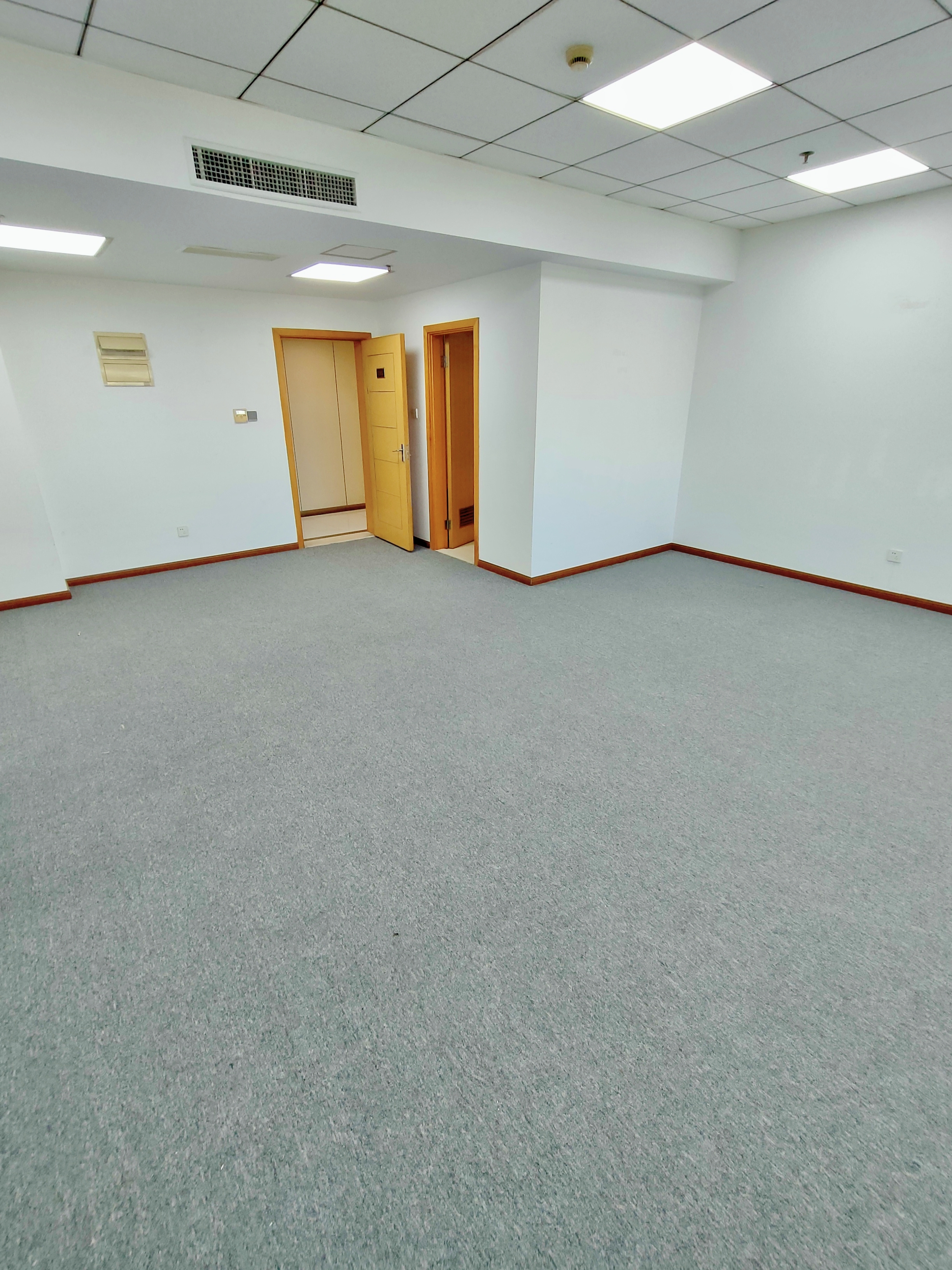 长风北岸长风120平米写字楼出租