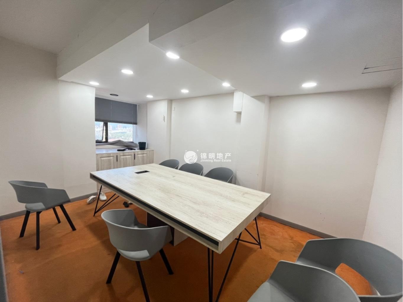 四川北路永融企业中心223平米写字楼出租