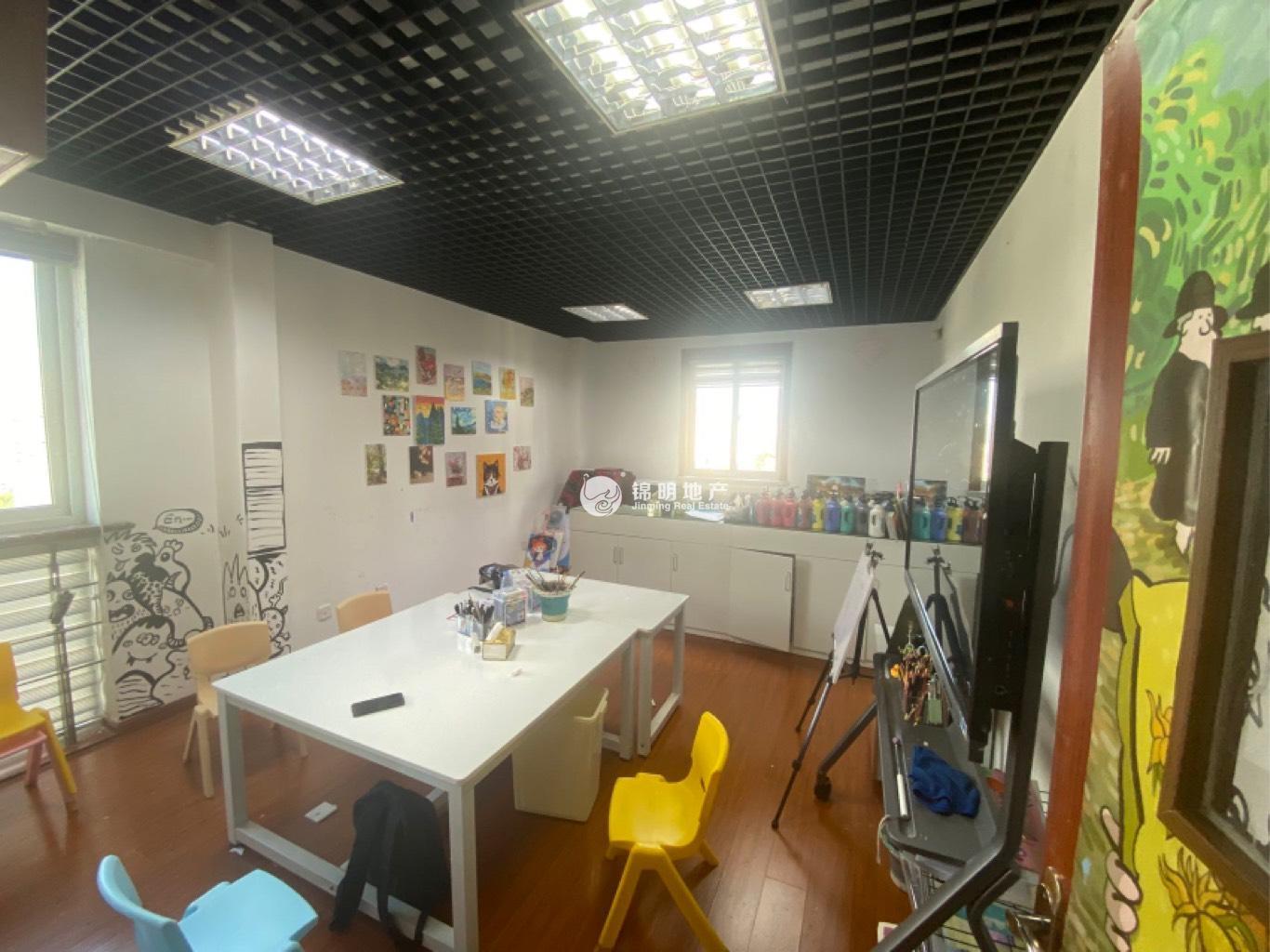 临平路飘鹰世纪大厦86平米写字楼出租