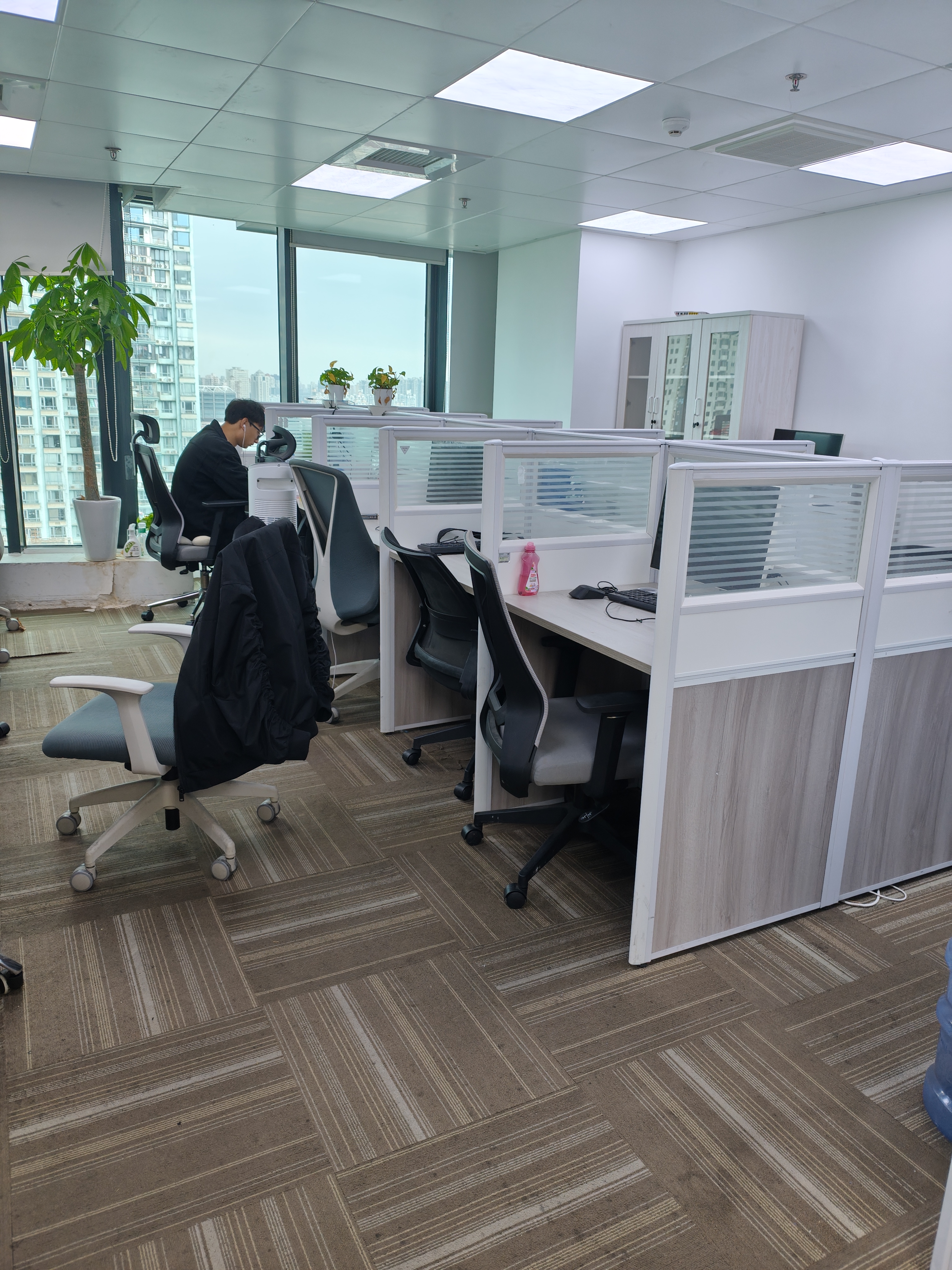 陆家嘴裕景国际大厦153平米写字楼出售