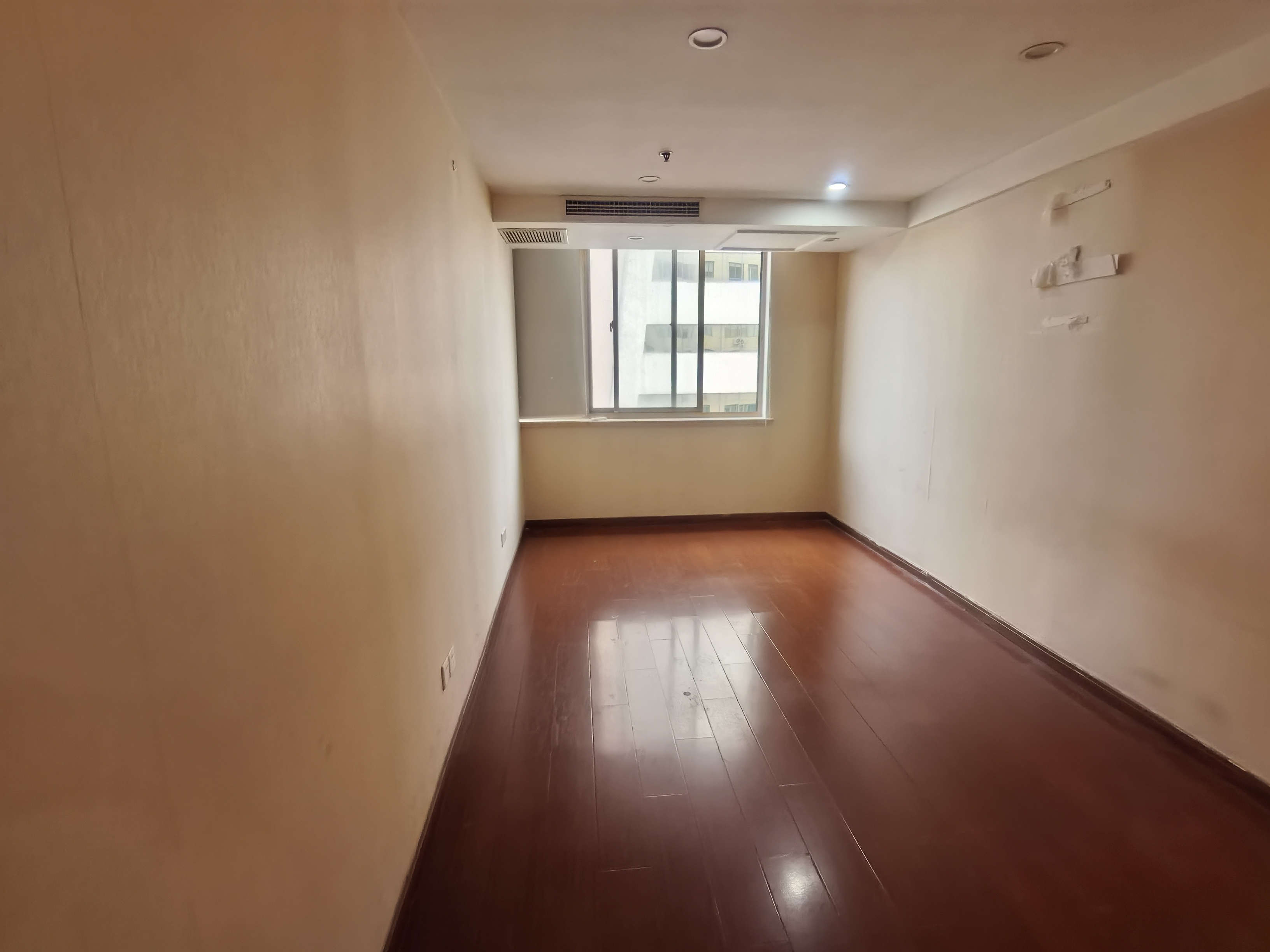 老西门万事利大厦113平米写字楼出租