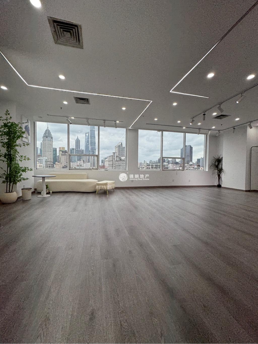 豫园新上海城市广场102平米写字楼出租