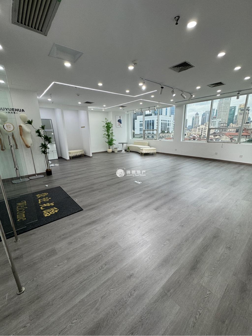 豫园新上海城市广场102平米写字楼出租