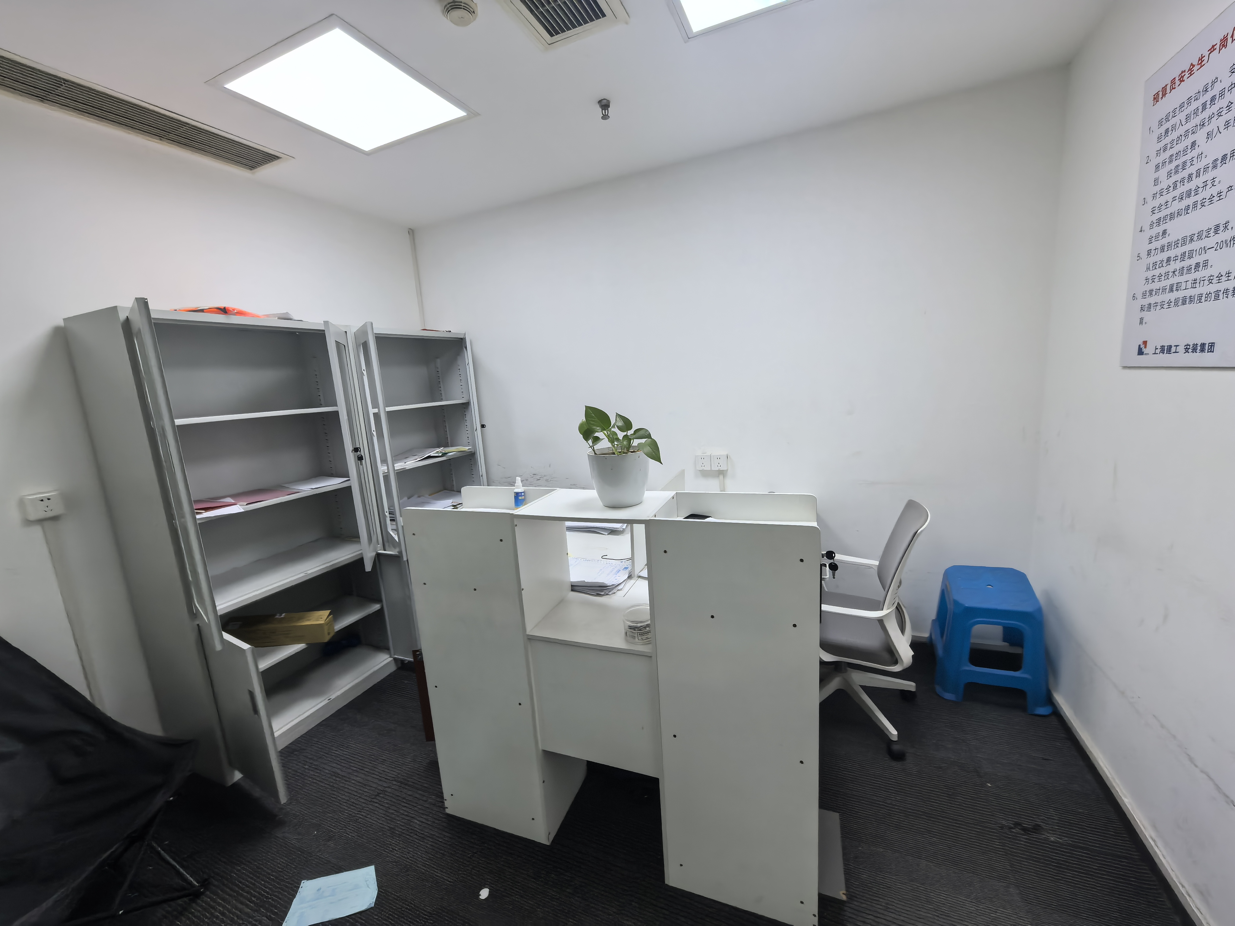 人民广场峻岭广场137平米写字楼出租