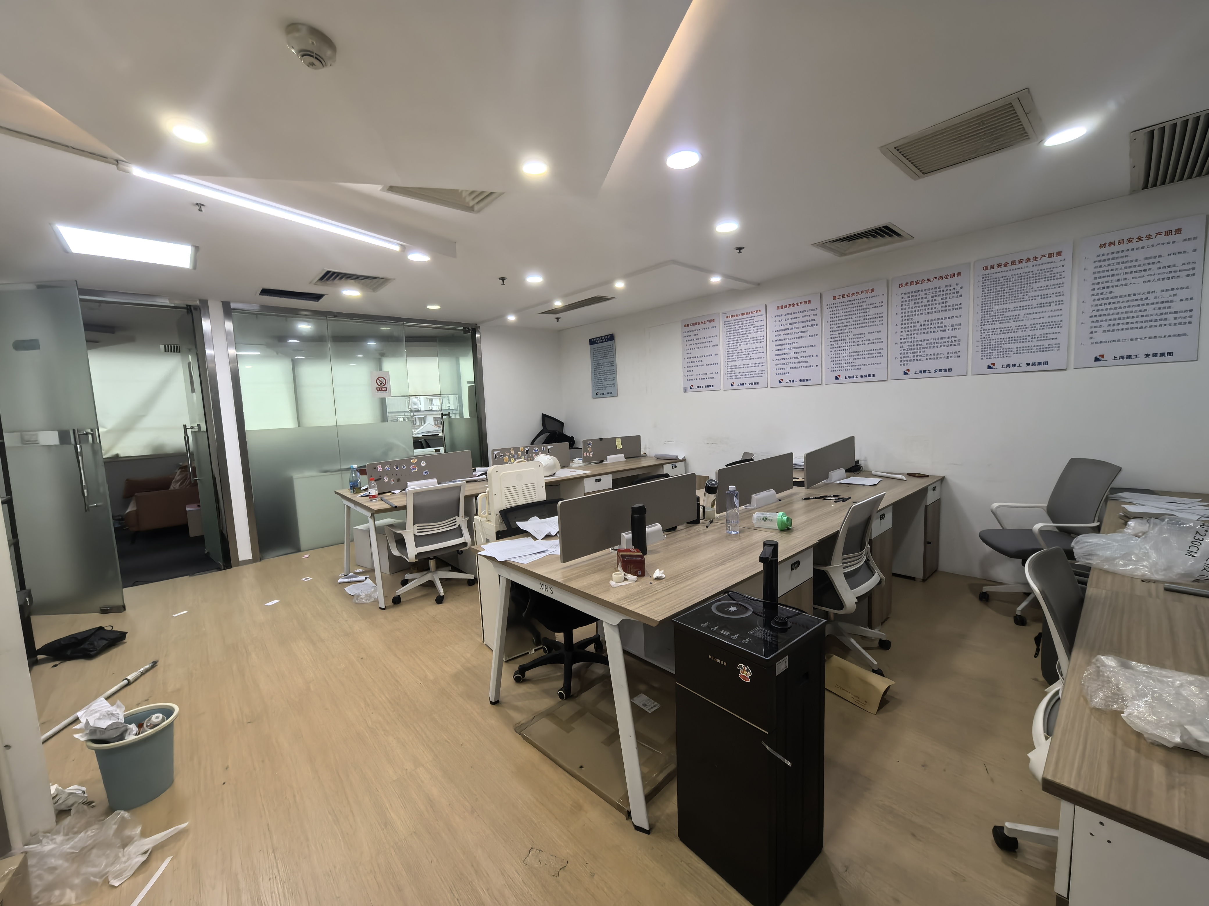 人民广场峻岭广场137平米写字楼出租