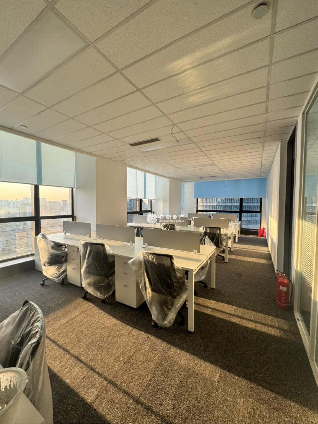 北外滩绿地北外滩中心185平米写字楼出租