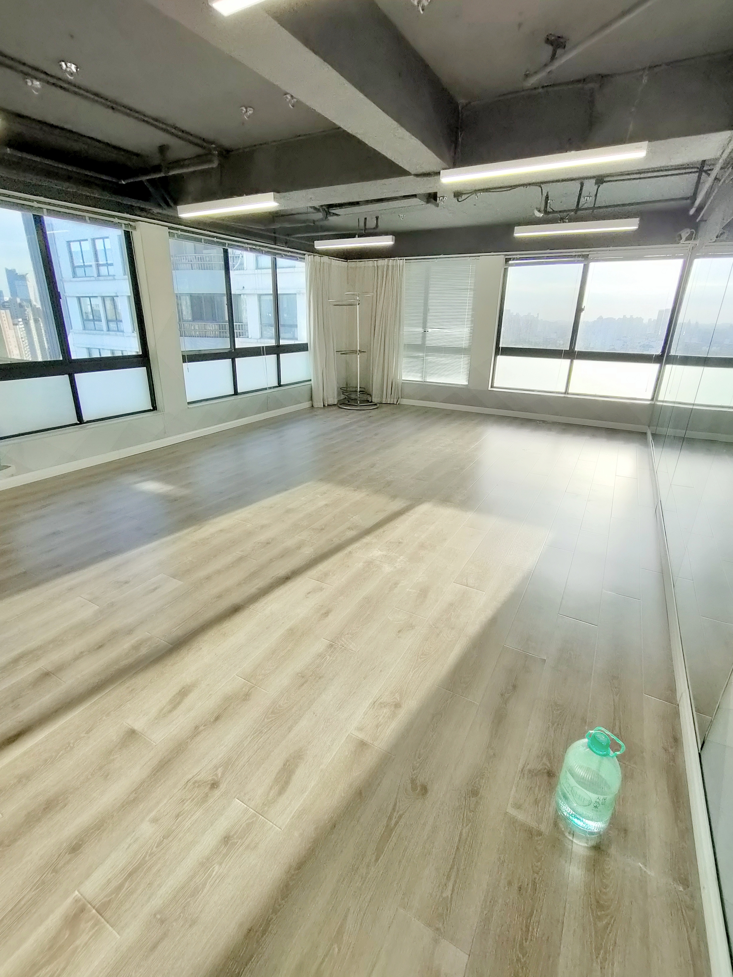 长寿路悦达国际大厦95平米写字楼出租