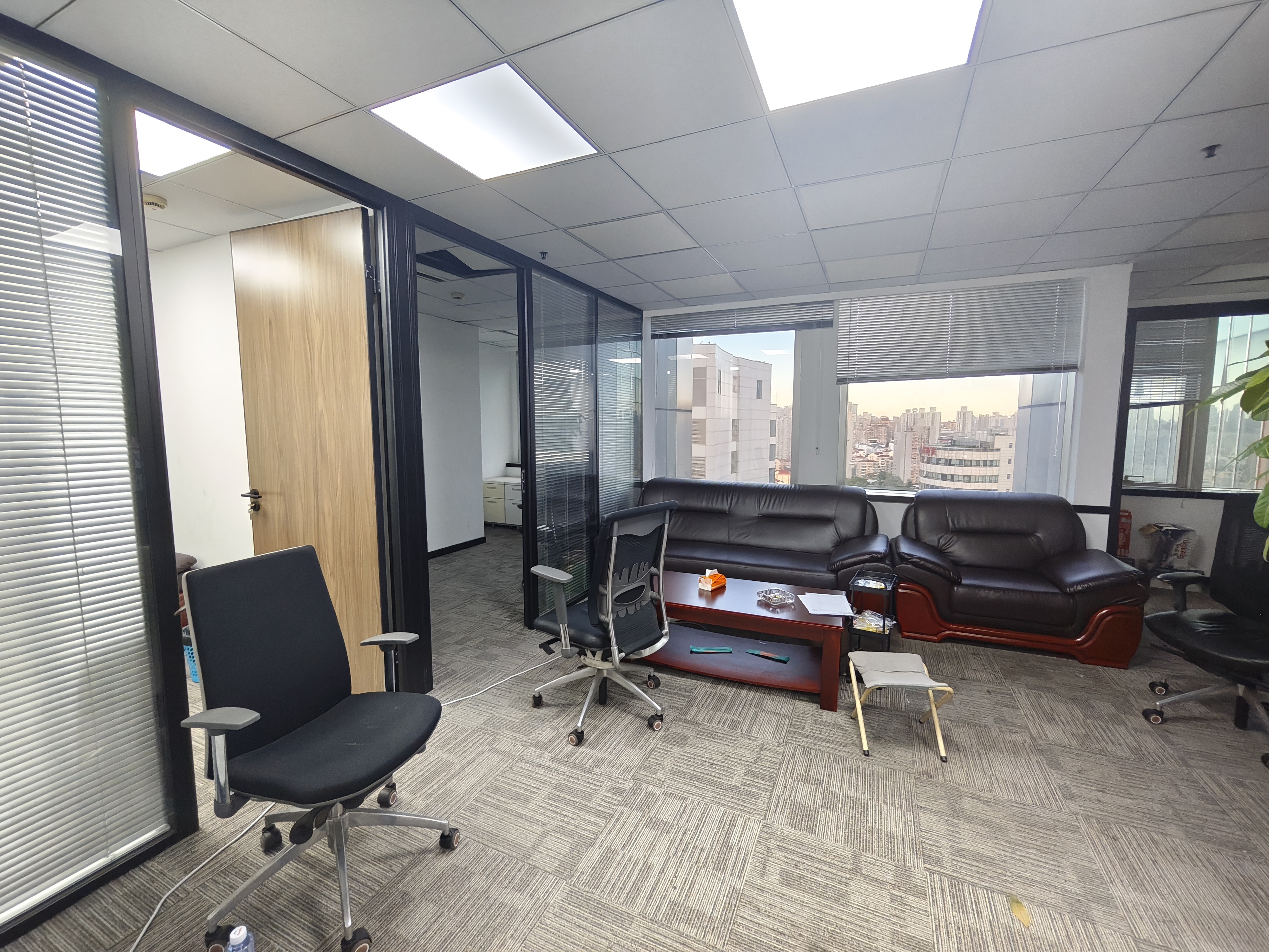 陆家嘴胜康廖氏大厦97平米写字楼出租