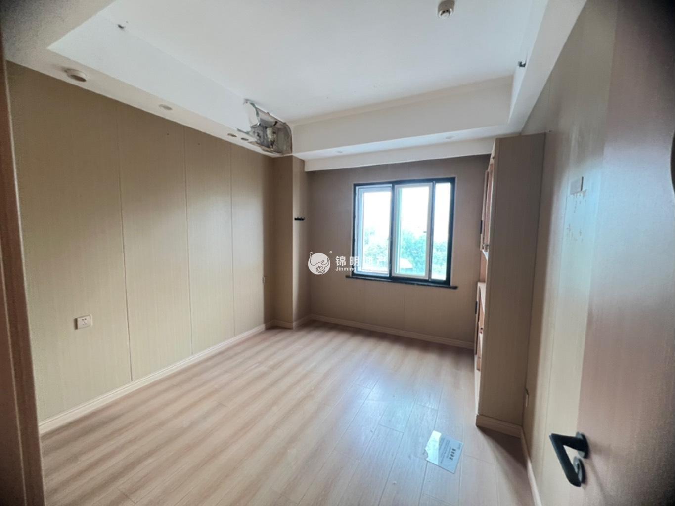 新华路时代大厦138平米写字楼出租