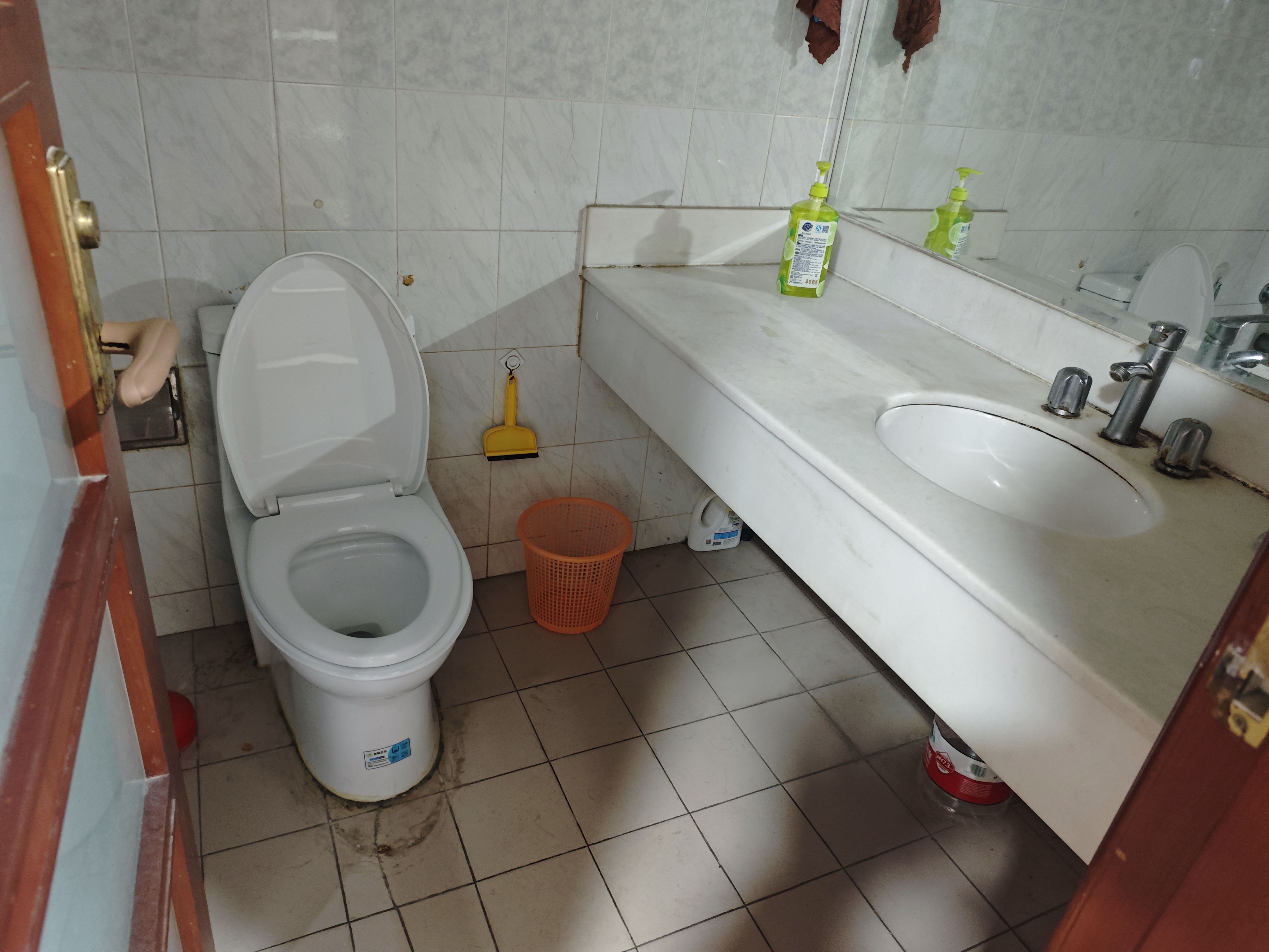 四川北路永融企业中心148平米写字楼出租