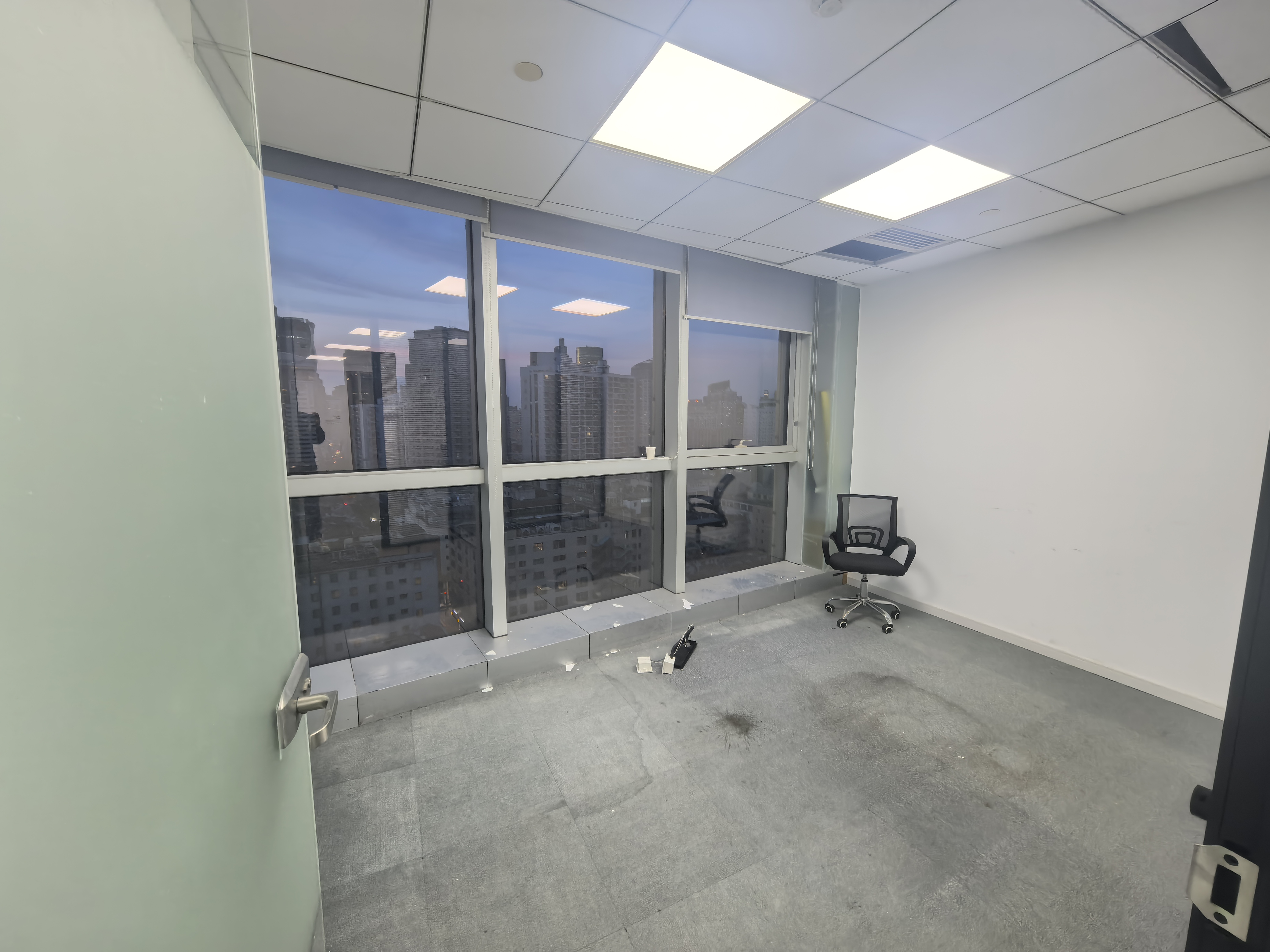 淮海中路东淮海国际大厦135平米写字楼出租