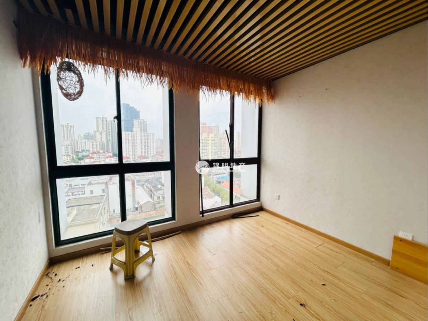 南京西路博鸿大厦78平米写字楼出租