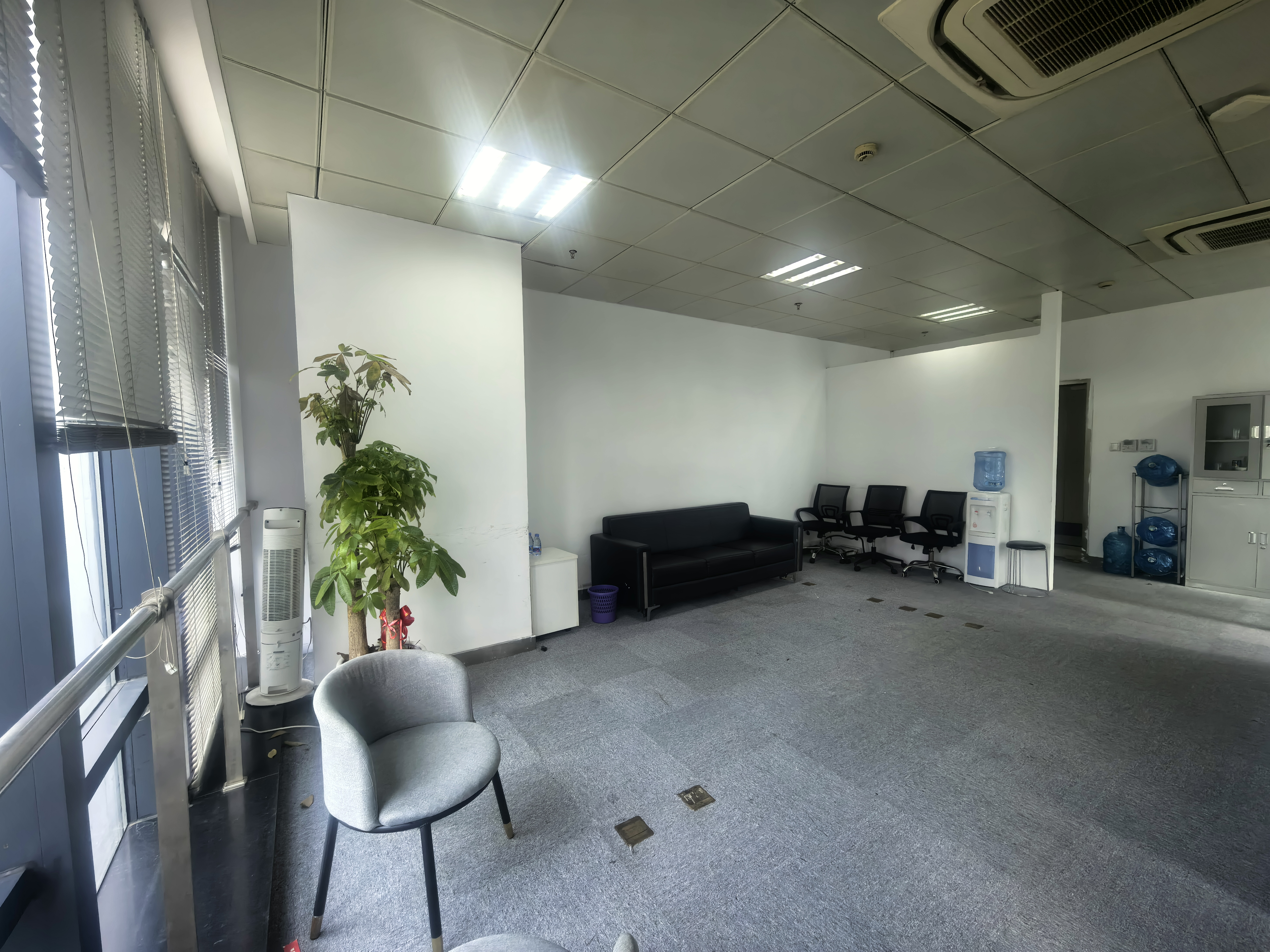 曹杨汇融大厦82平米写字楼出租