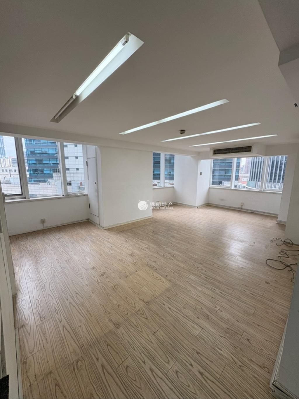 四川北路海泰时代大厦62平米写字楼出租