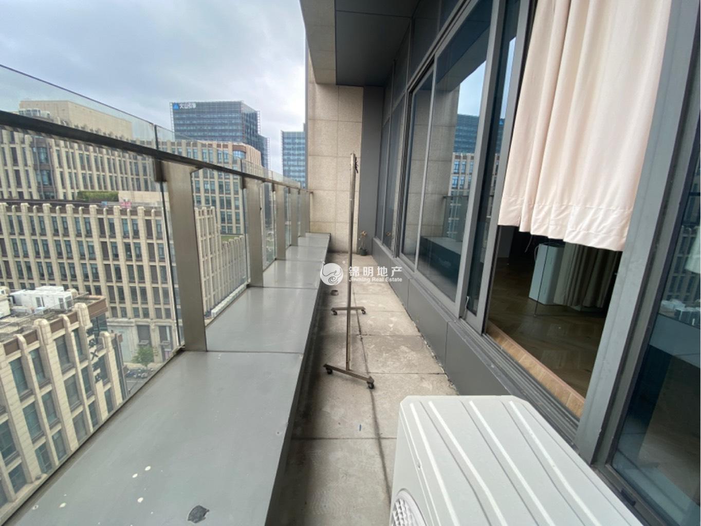 新江湾城绿地双创中心168平米写字楼出租