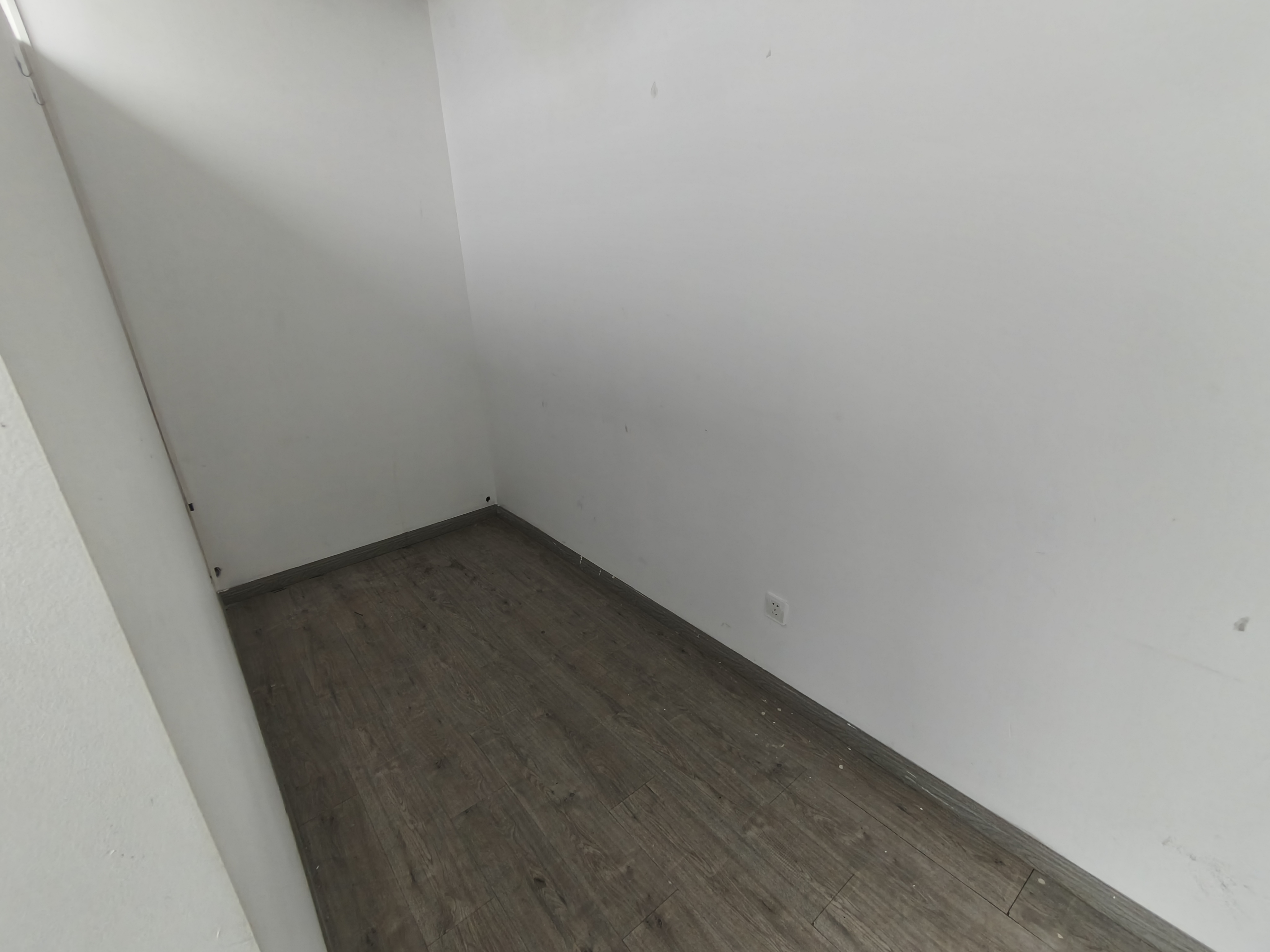 豫园新上海城市广场98平米写字楼出租