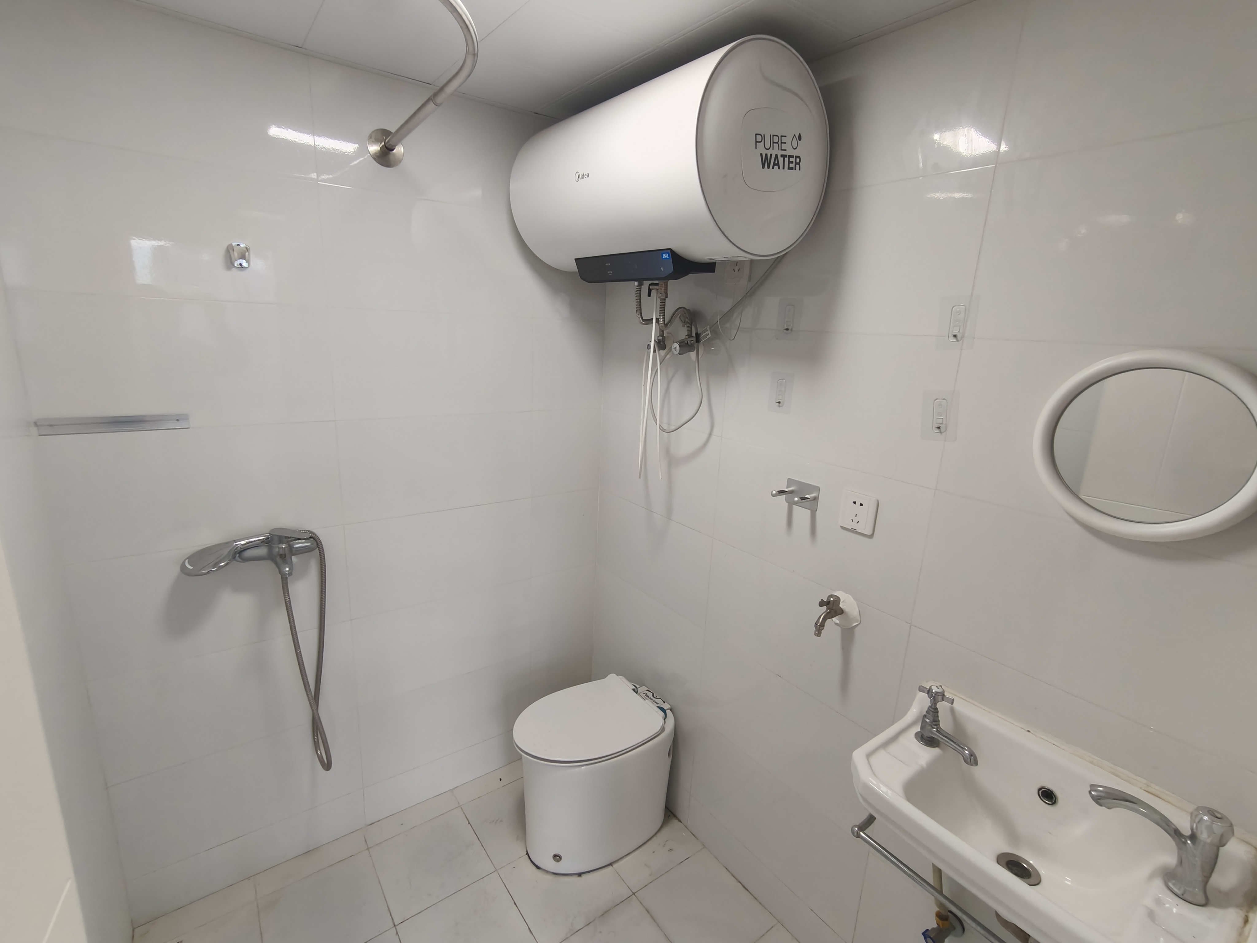 淮海中路淮海中华大厦198平米写字楼出租