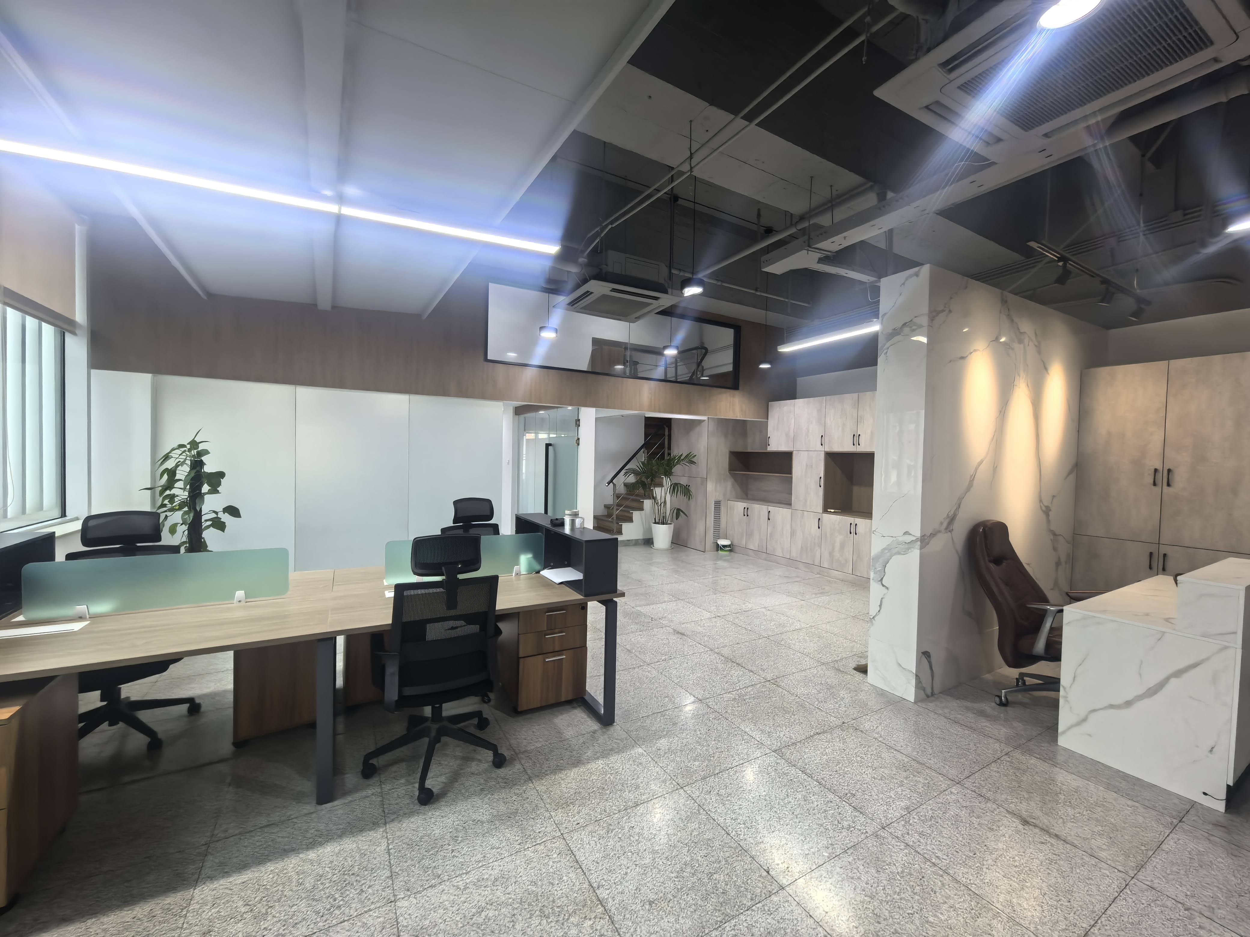 豫园金天地国际大厦113平米写字楼出租