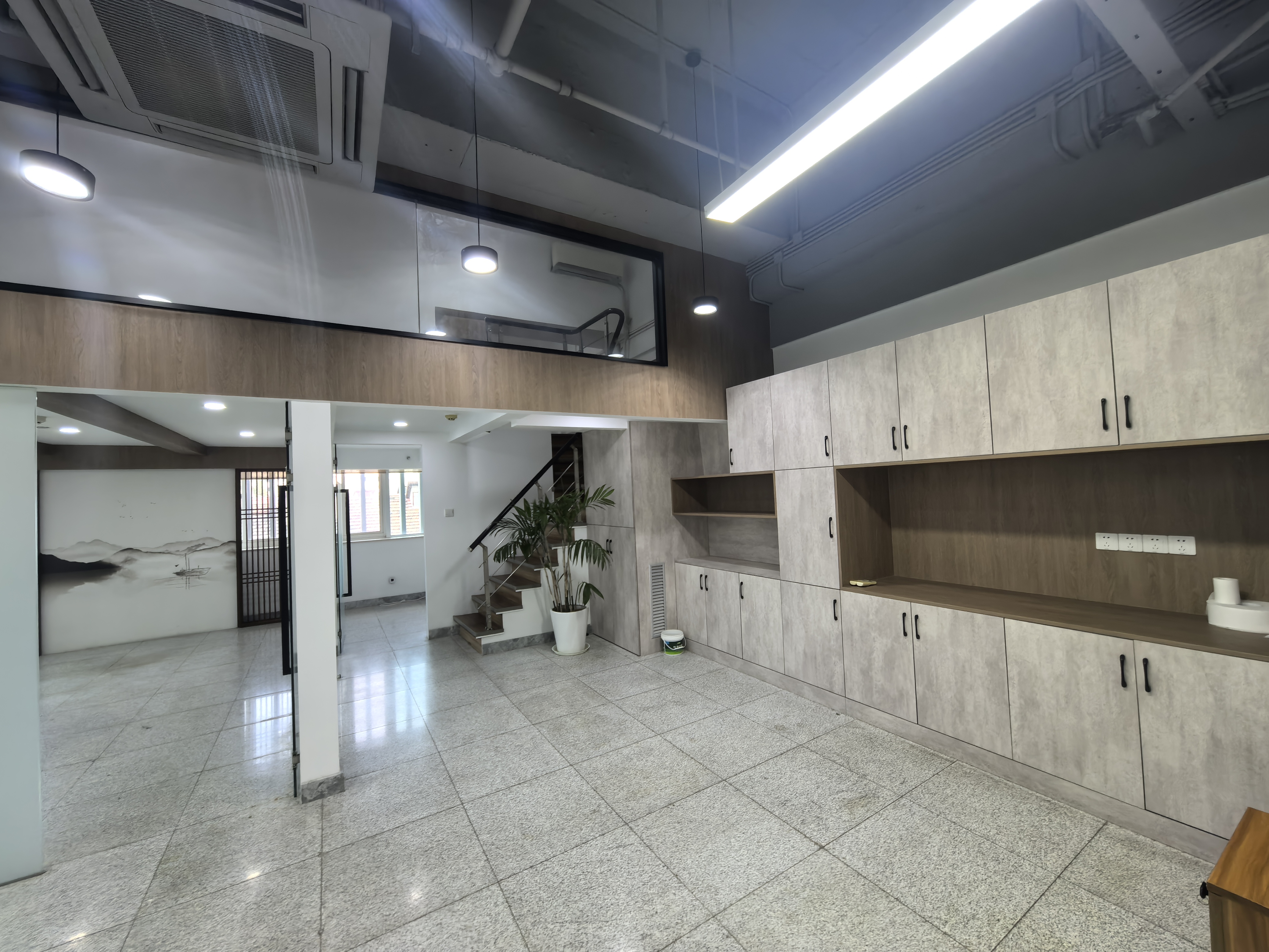 豫园金天地国际大厦113平米写字楼出租