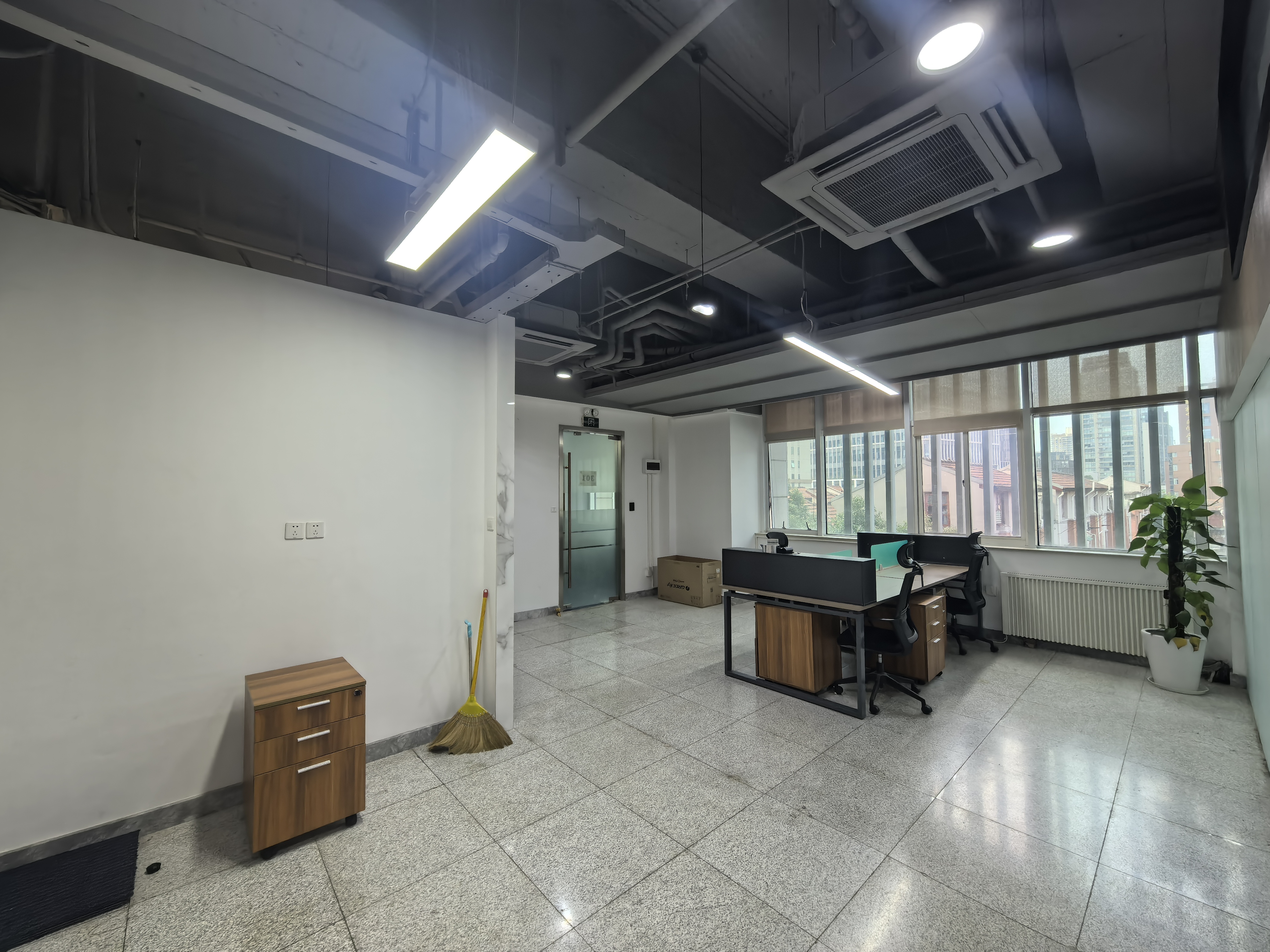 豫园金天地国际大厦113平米写字楼出租