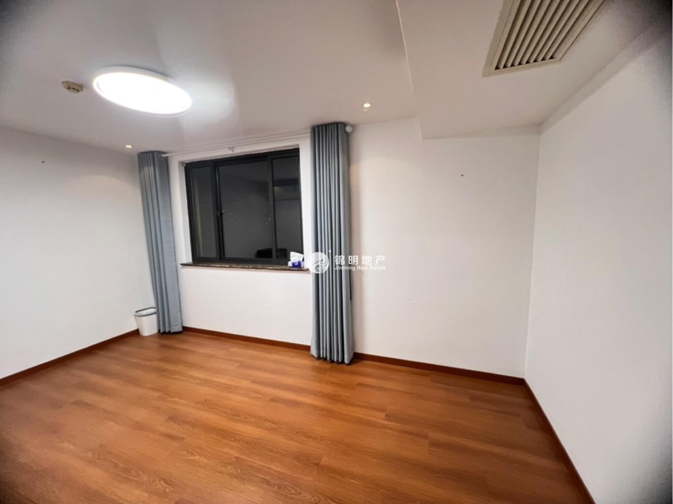 中山公园大众金融大厦198平米写字楼出租