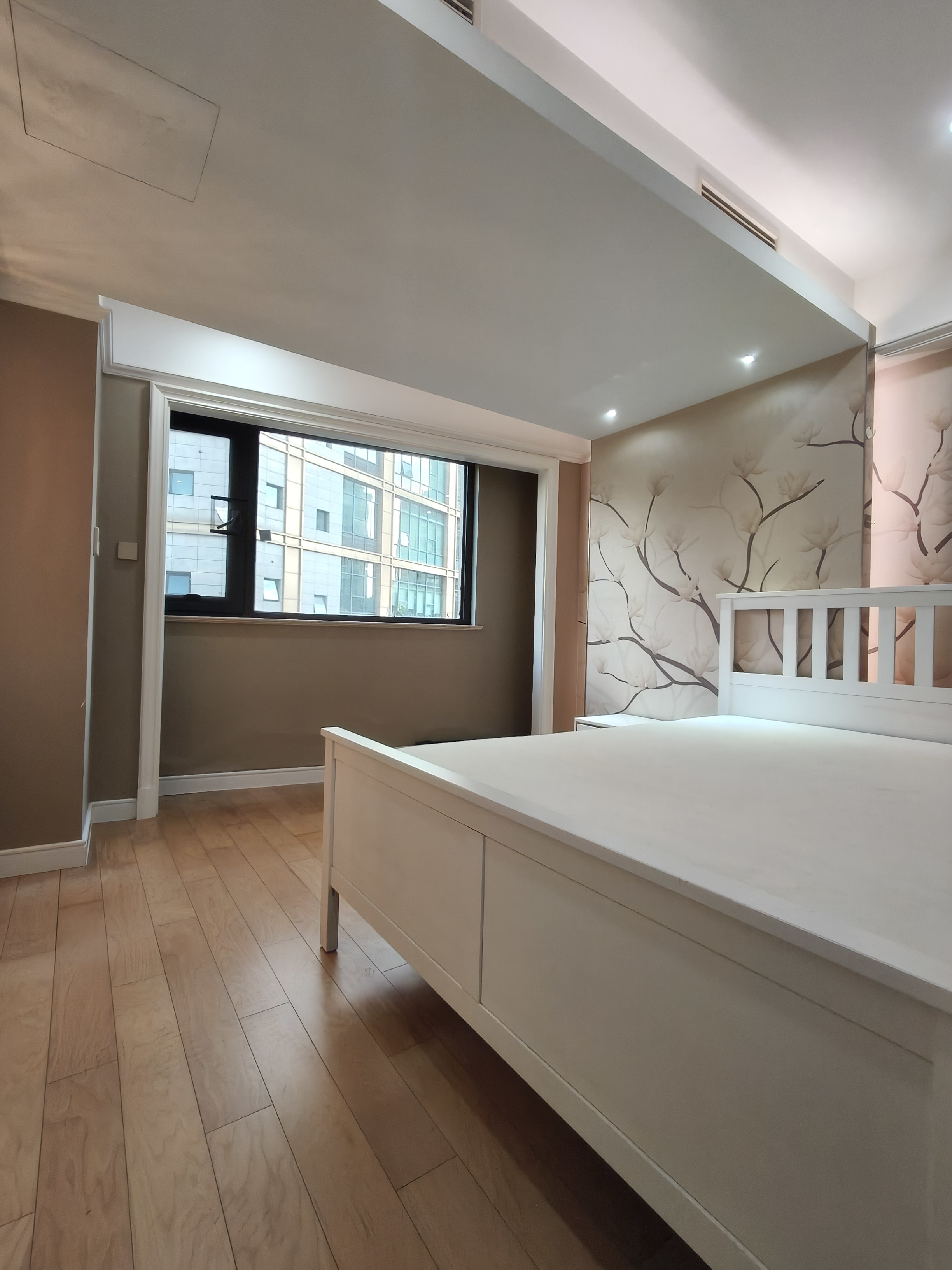 光新一品国际55平米写字楼出租