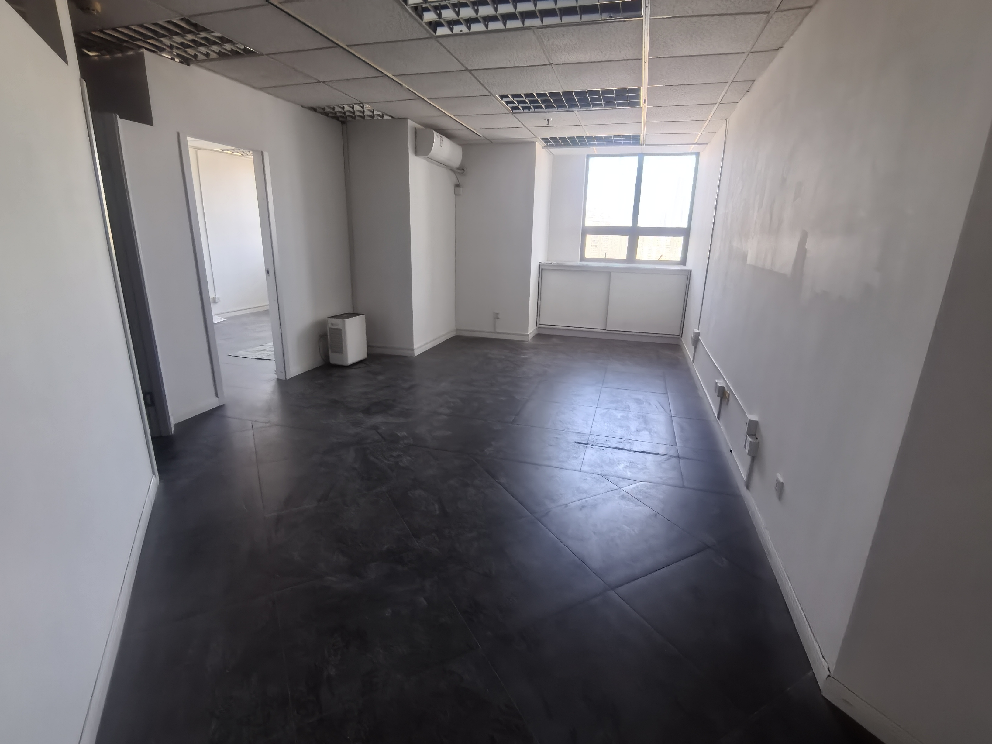 打浦桥致远大厦105平米写字楼出租