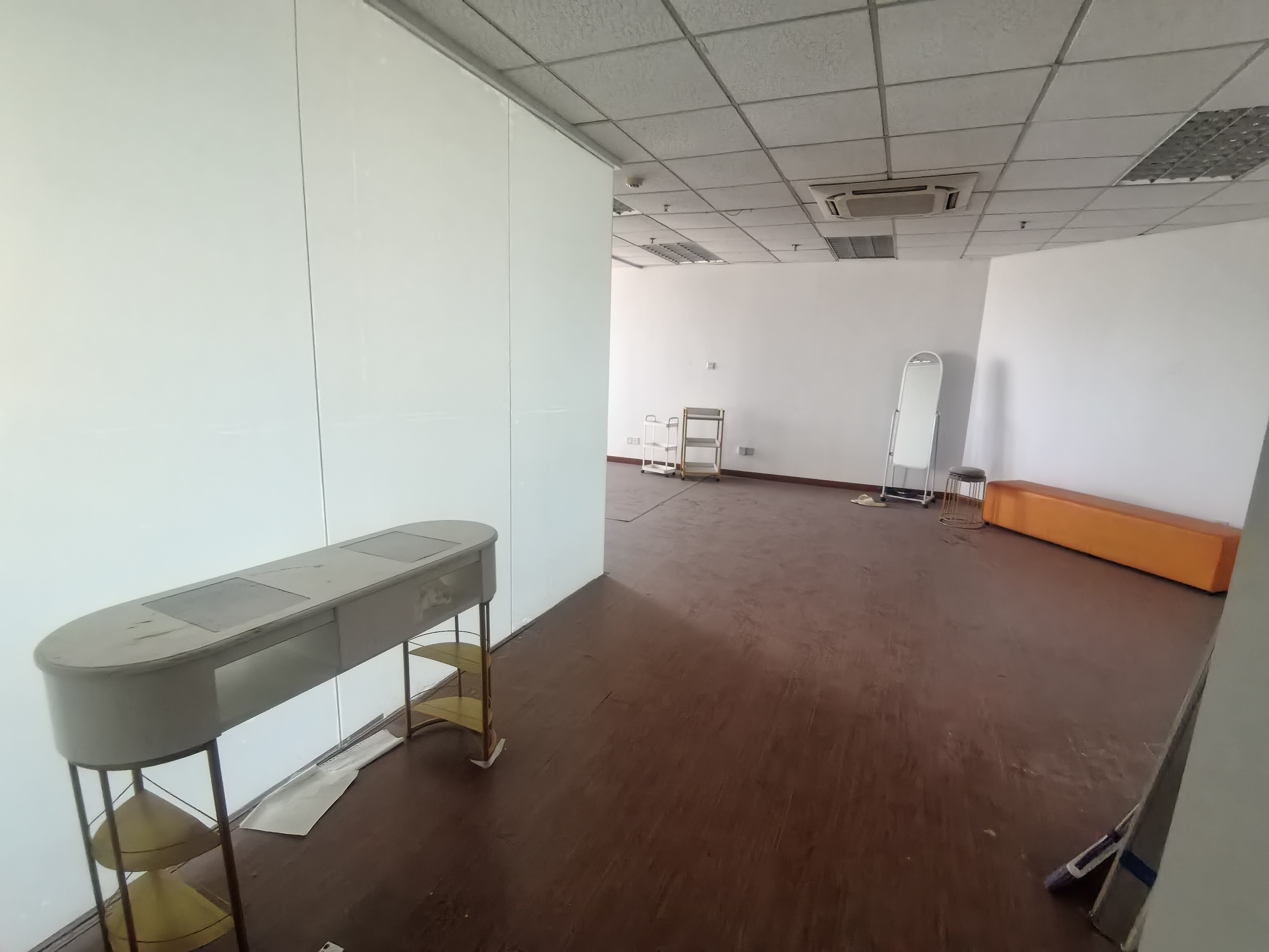 打浦桥致远大厦101平米写字楼出租