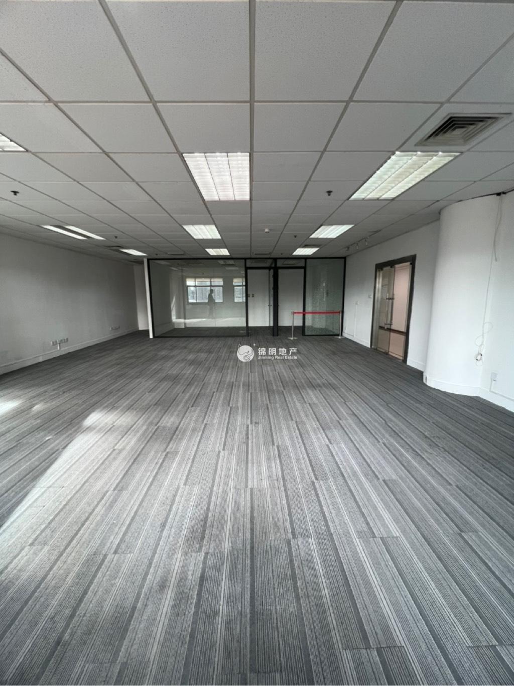 淮海中路永新大厦141平米写字楼出租