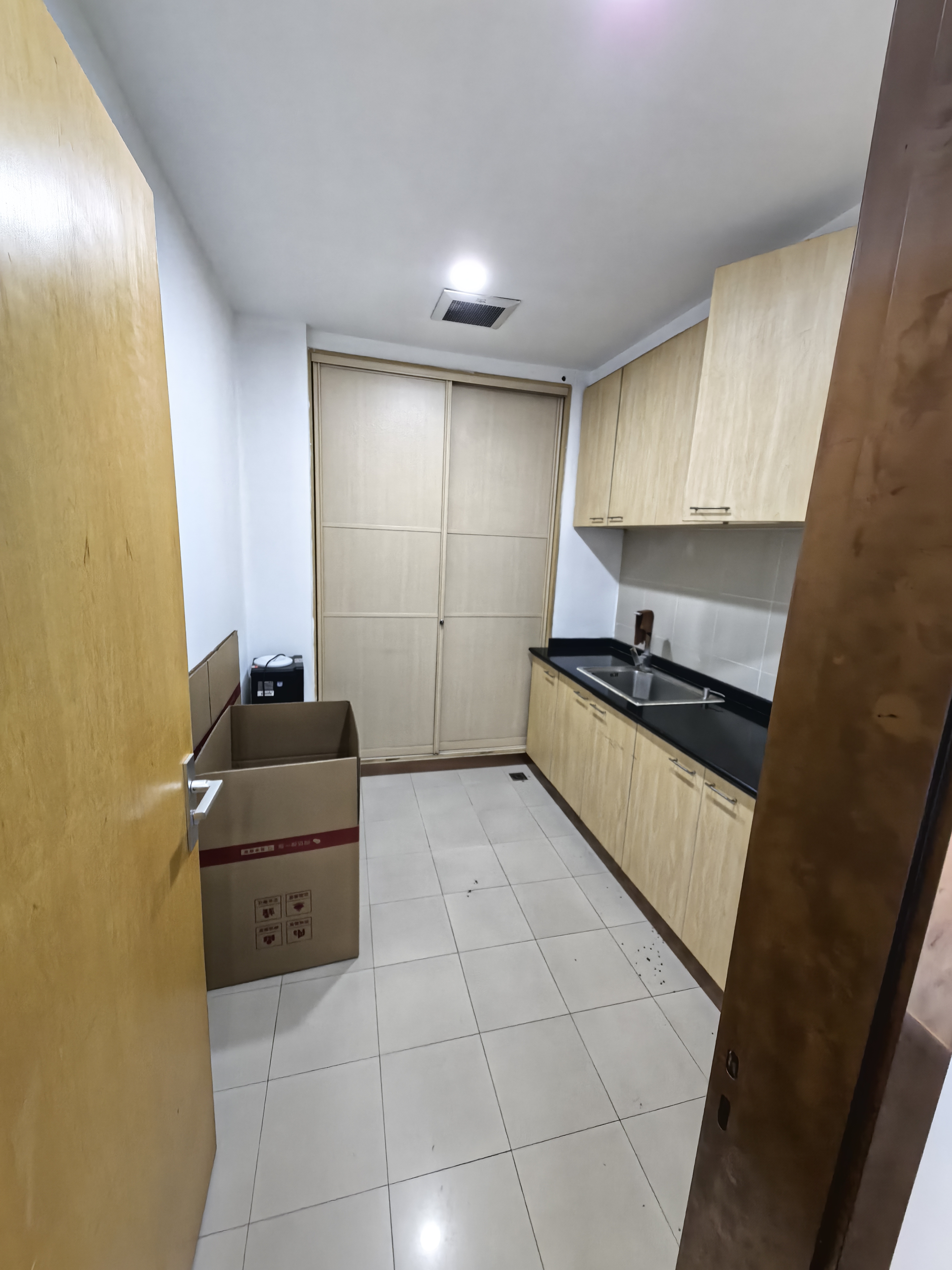 周家嘴路海上海176平米写字楼出租