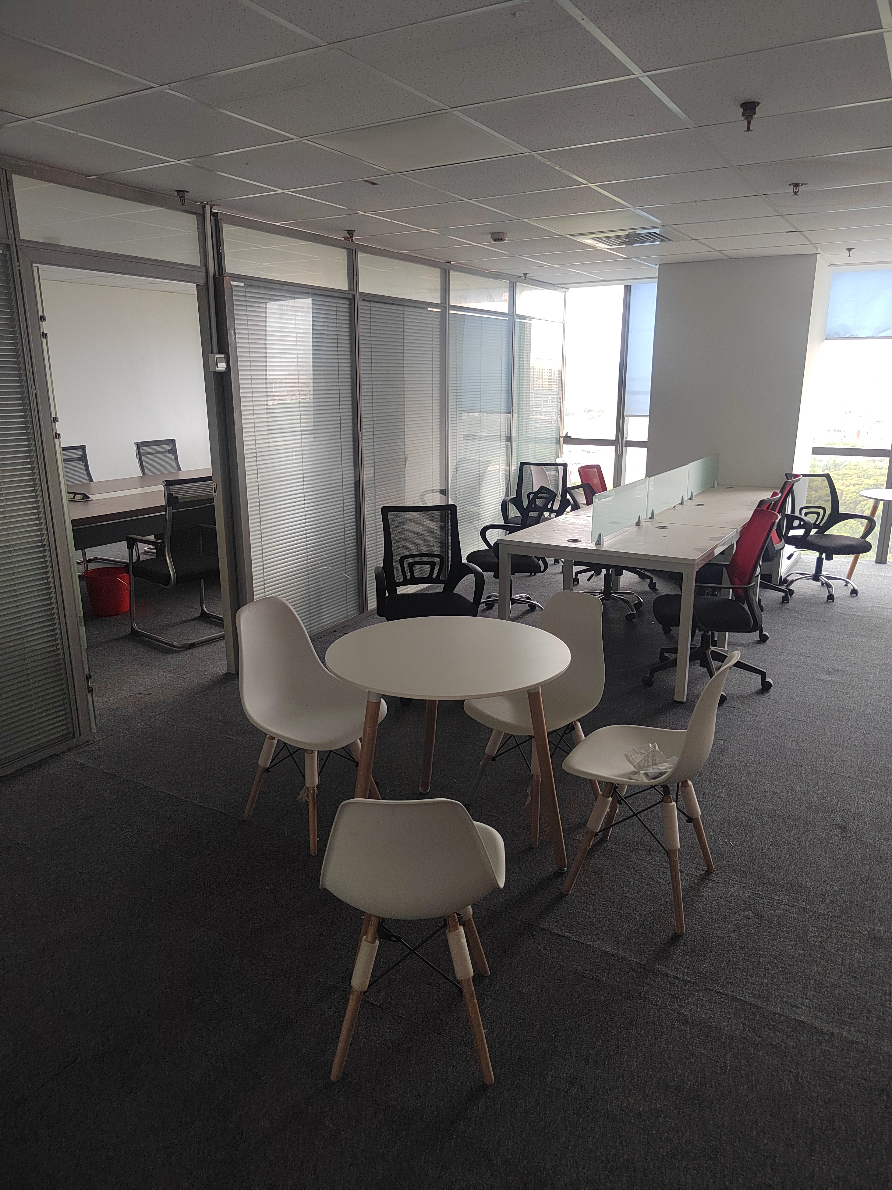 莘庄绿地蓝海88平米写字楼出租