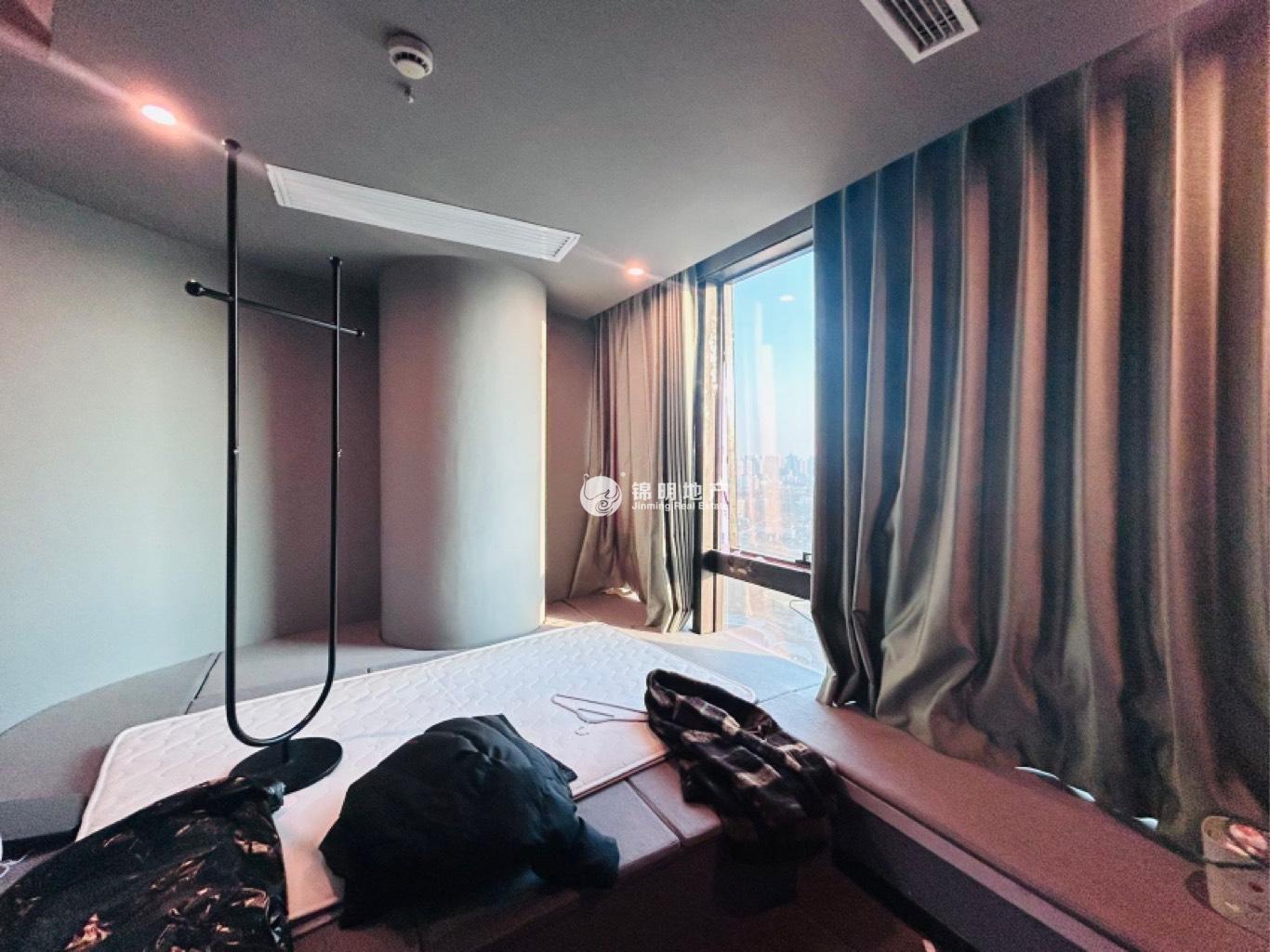 静安寺环球世界大厦168平米写字楼出租