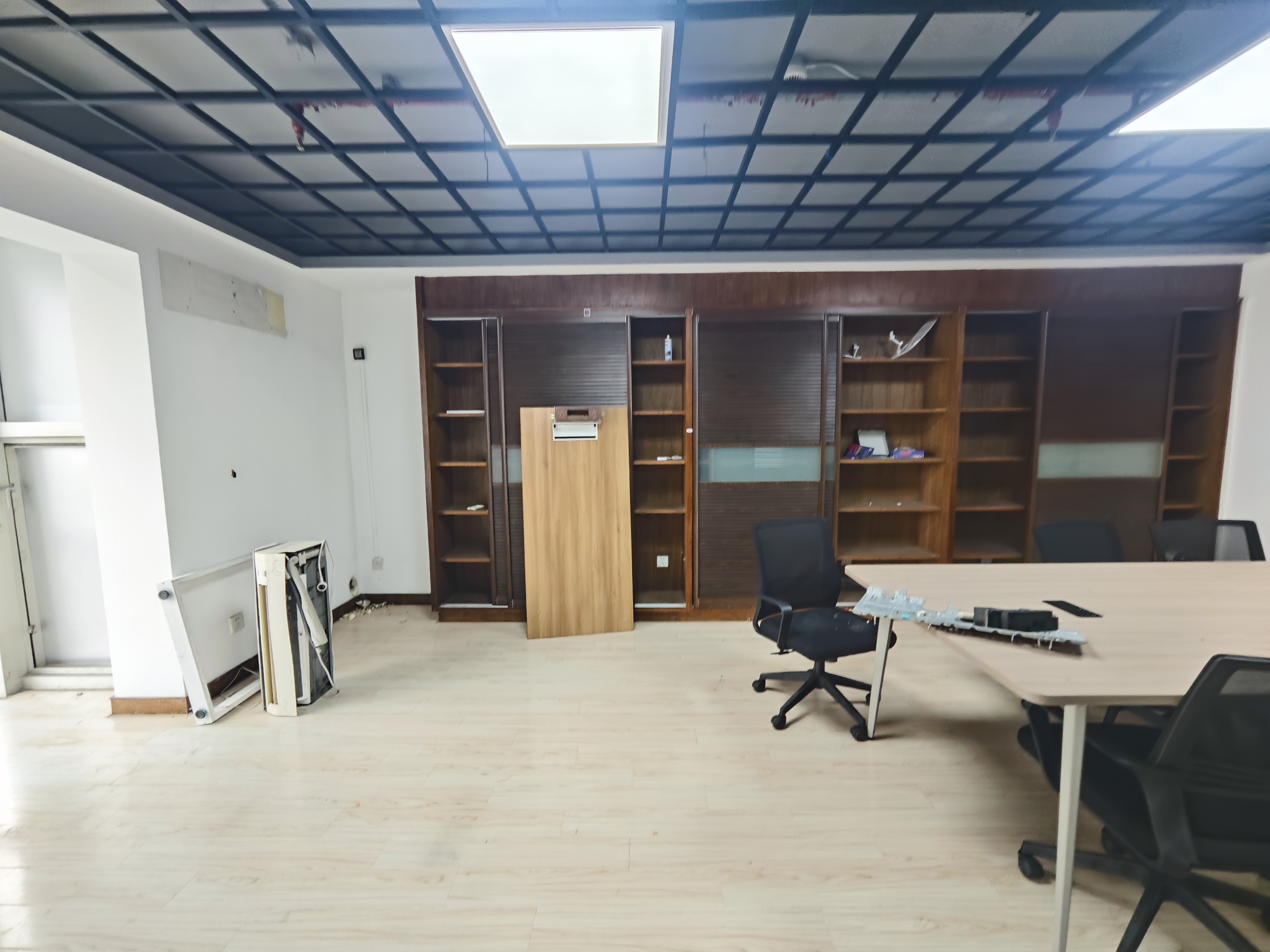 曹杨绿地同创大厦96平米写字楼出租