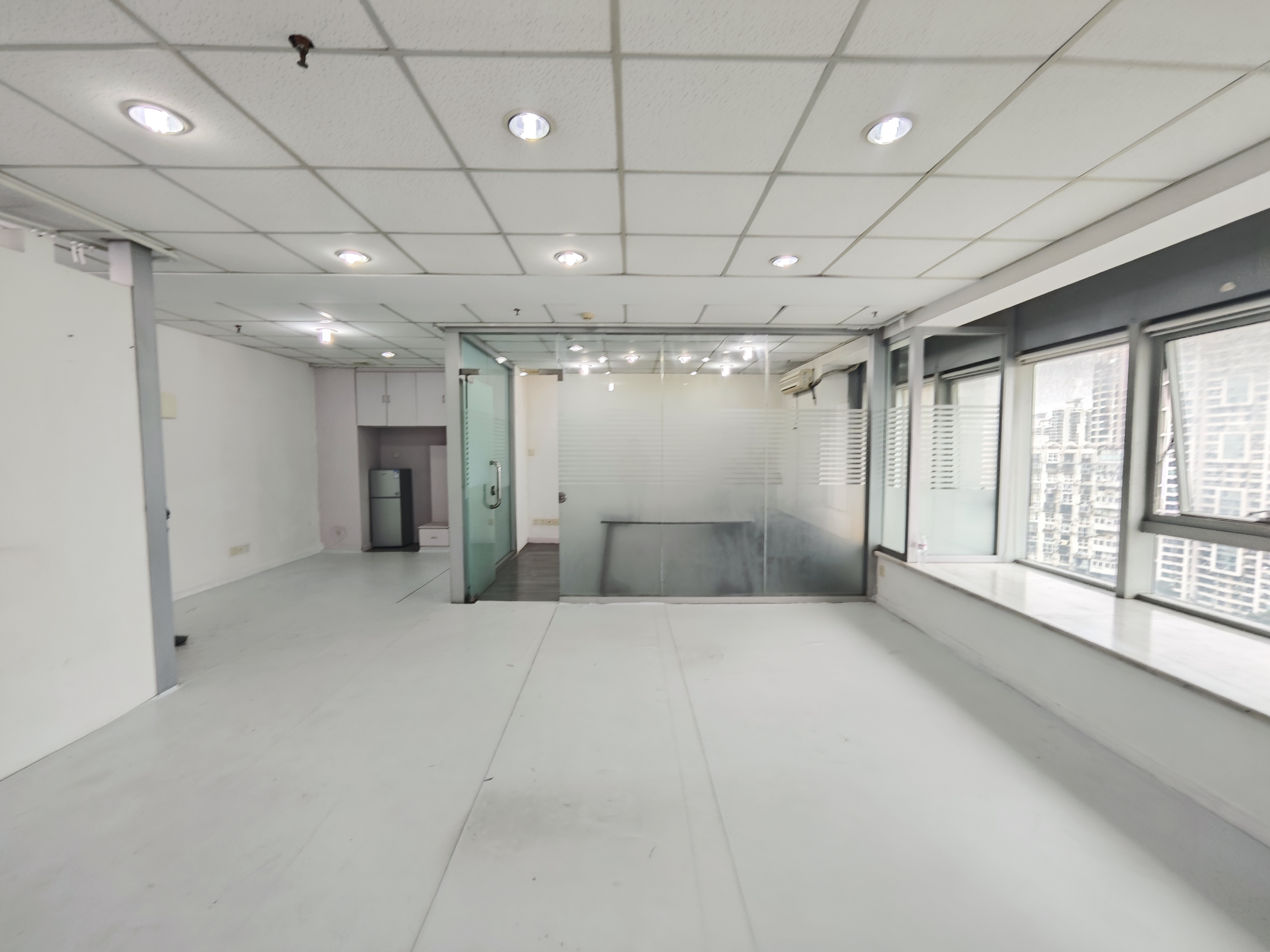 曹杨绿地同创大厦78平米写字楼出租