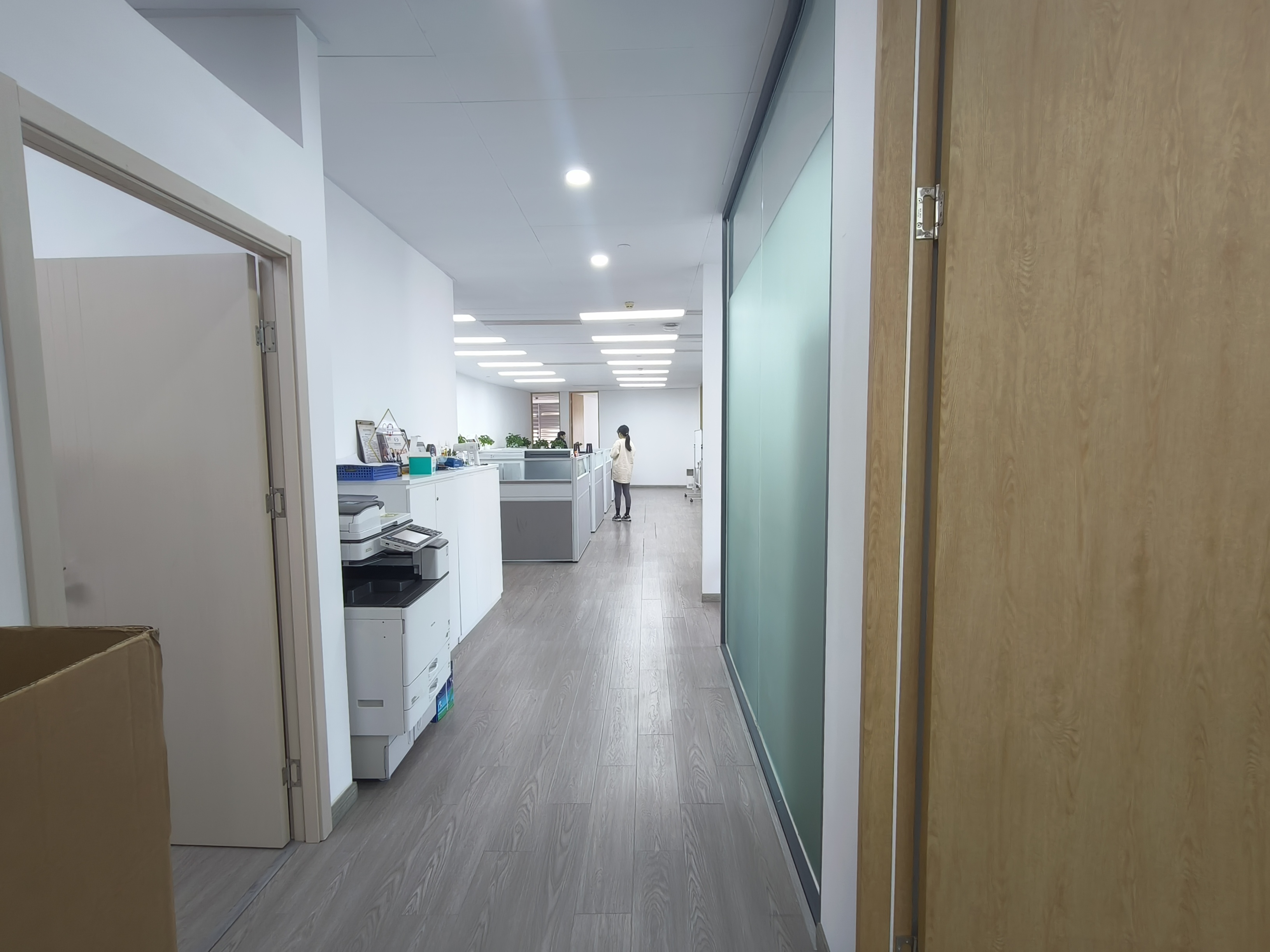 世博滨江绿地海外滩201平米写字楼出租